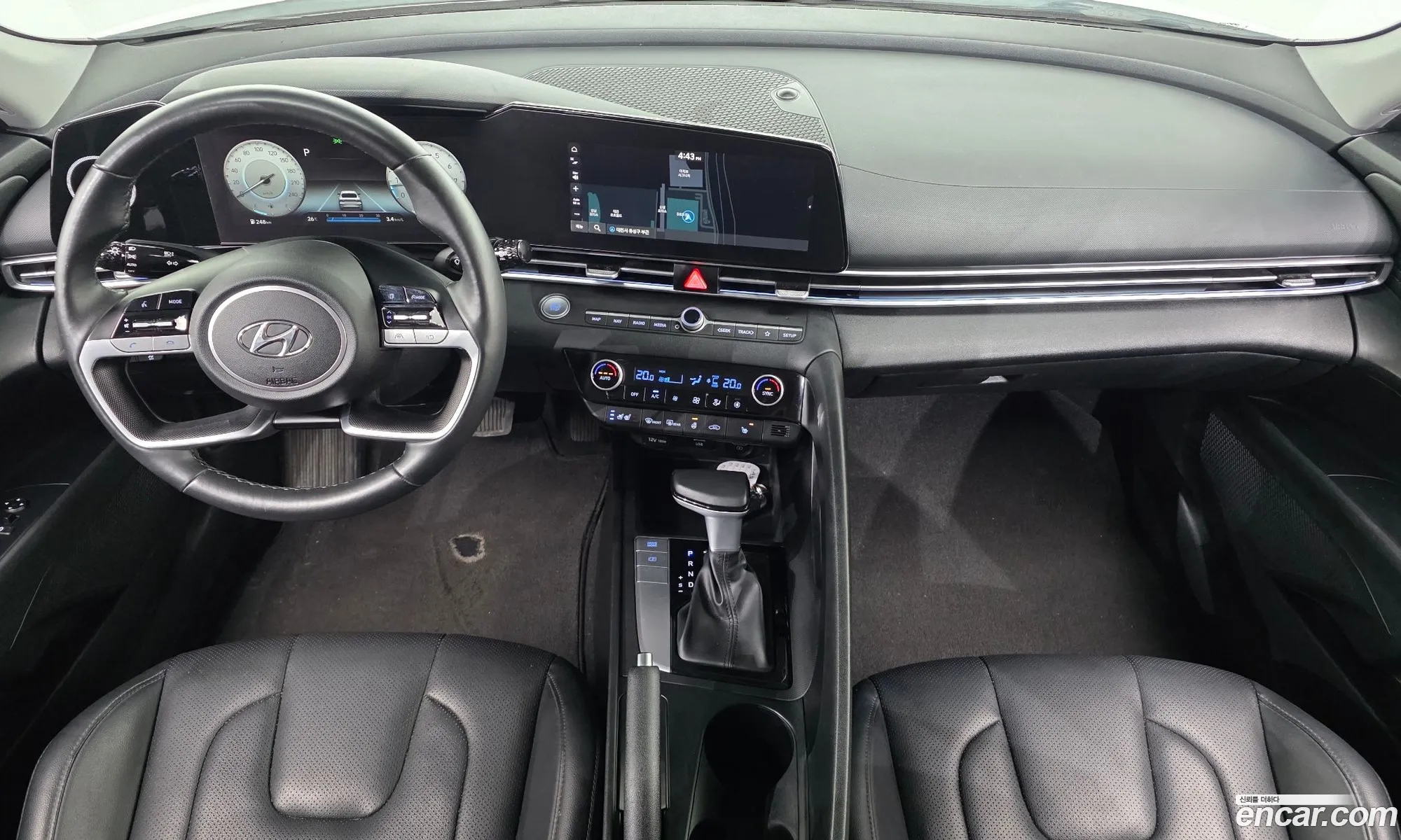 Hyundai Elantra 2020 — 26