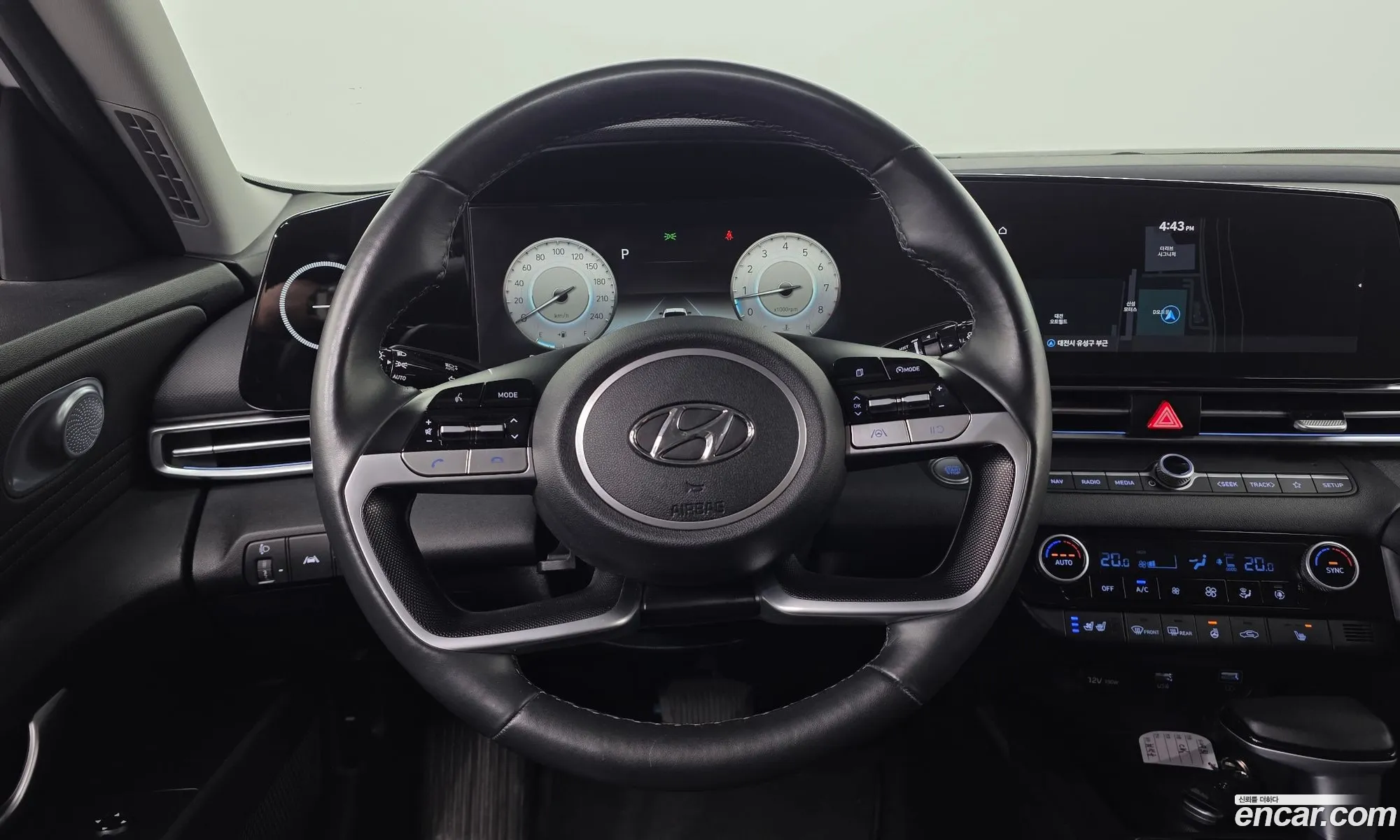 Hyundai Elantra 2020 — 30