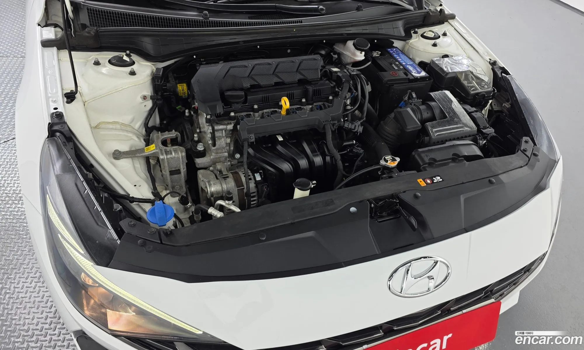 Hyundai Elantra 2020 — 24