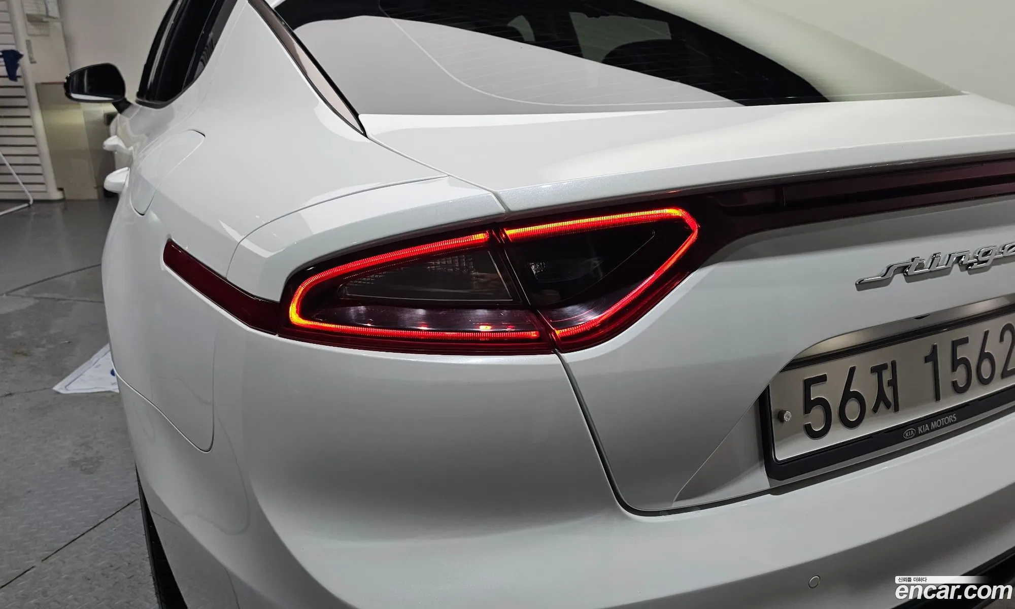 Kia Stinger 2018 — 8