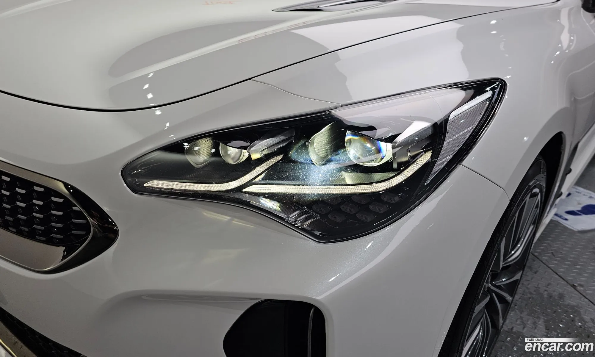 Kia Stinger 2018 — 17