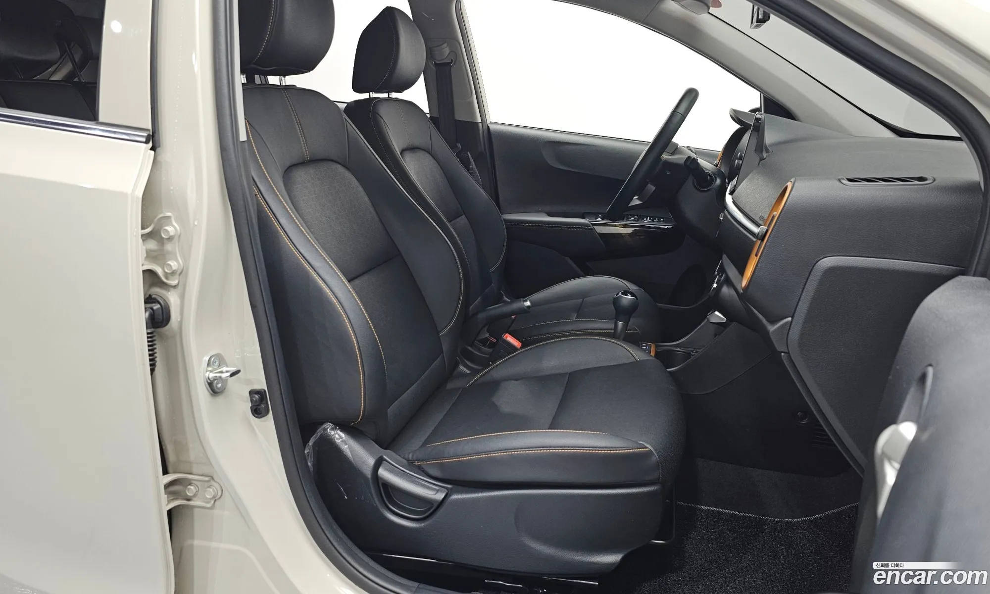 Kia Morning Urban 2023 — 28