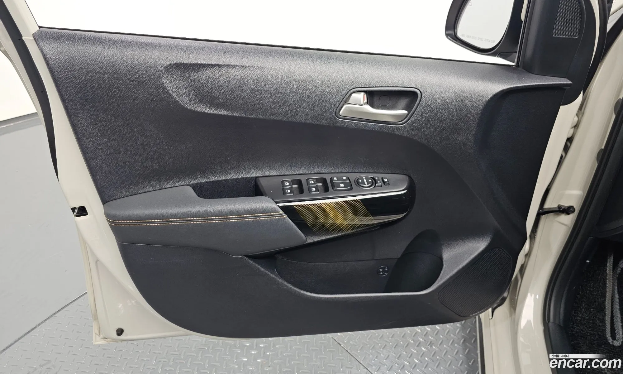 Kia Morning Urban 2023 — 17