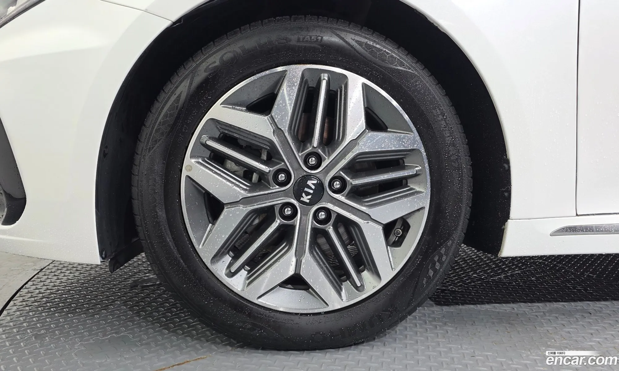 Kia K5 Hybrid 2019 — 20