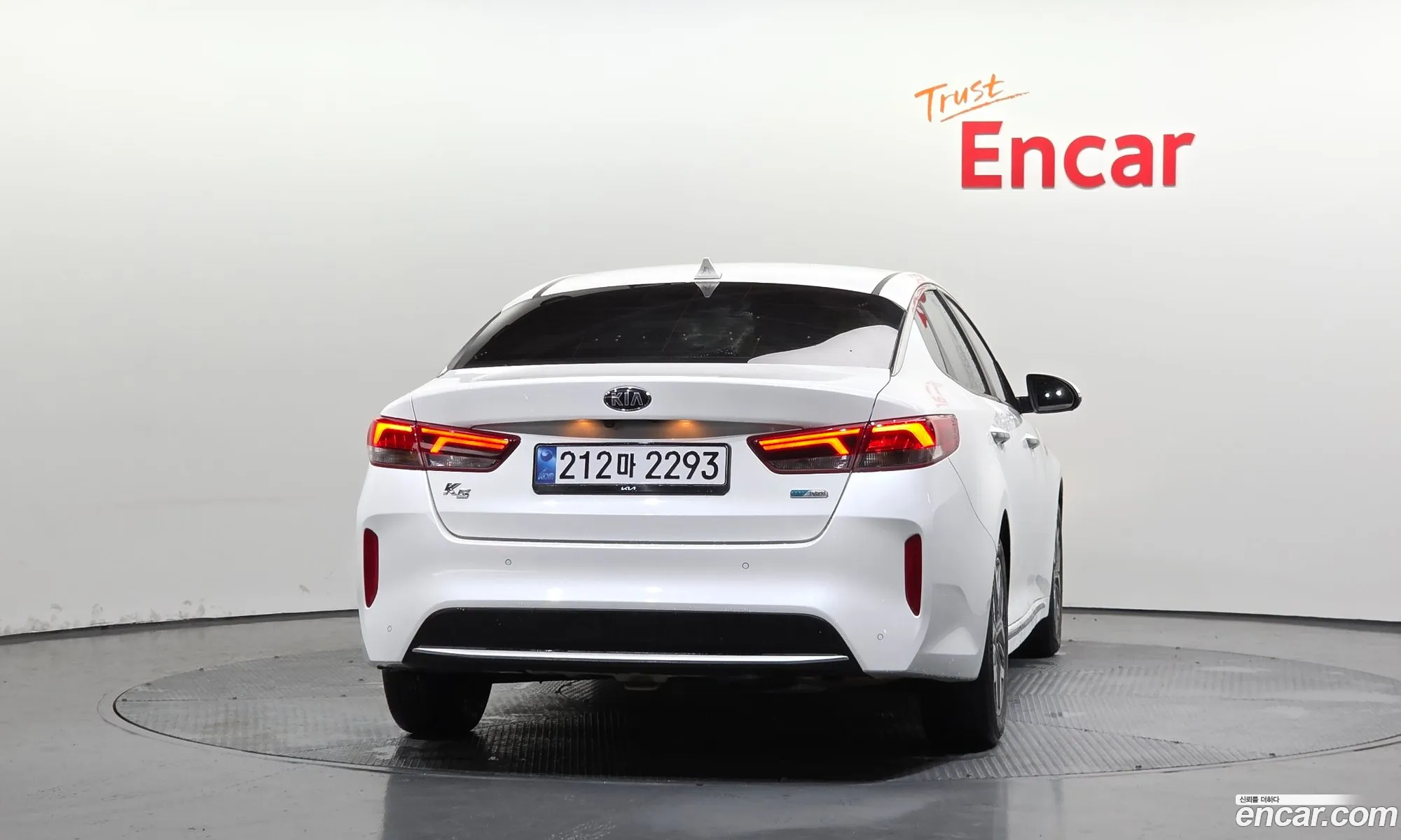 Kia K5 Hybrid 2019 — 13