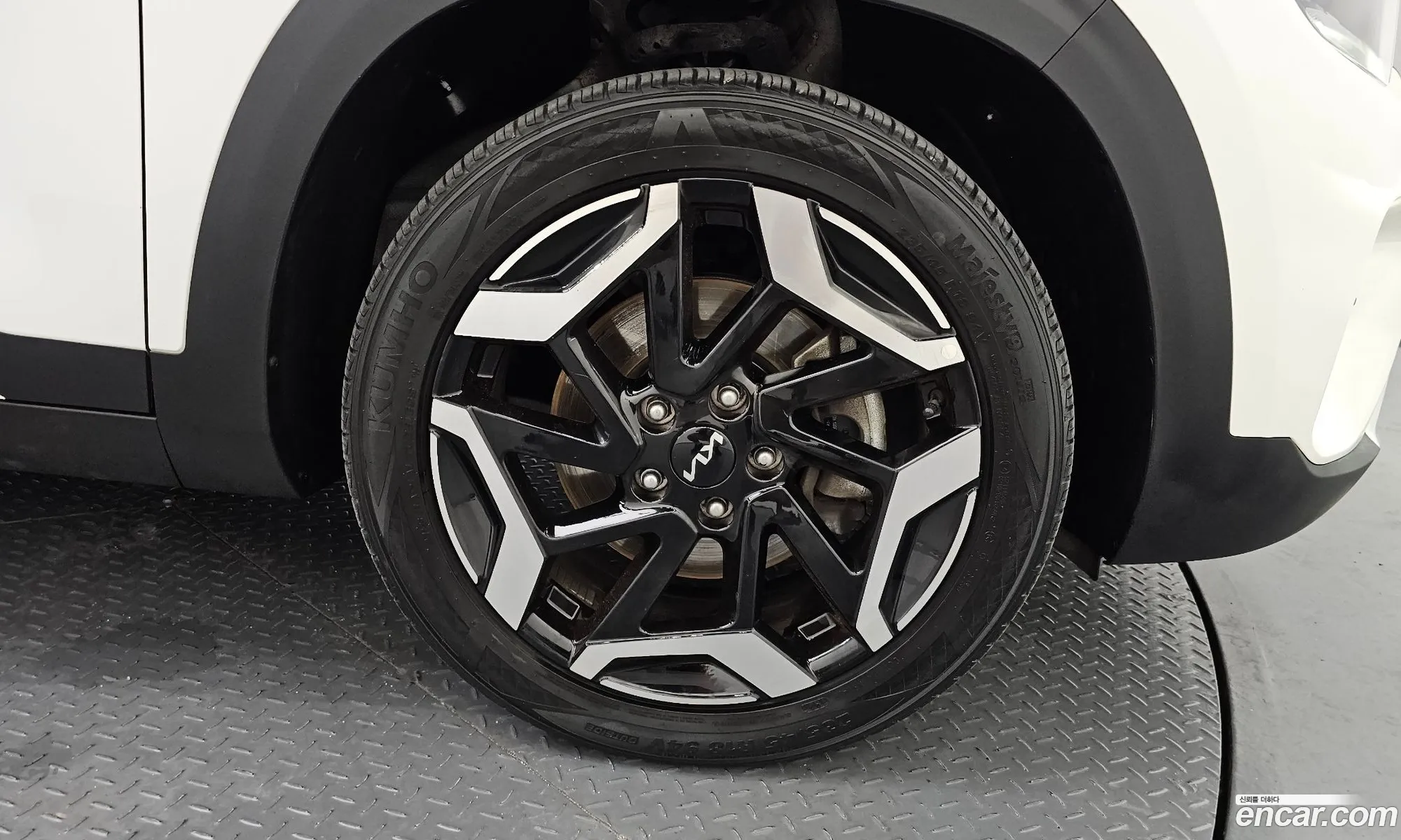 Kia Seltos 2023 — 5