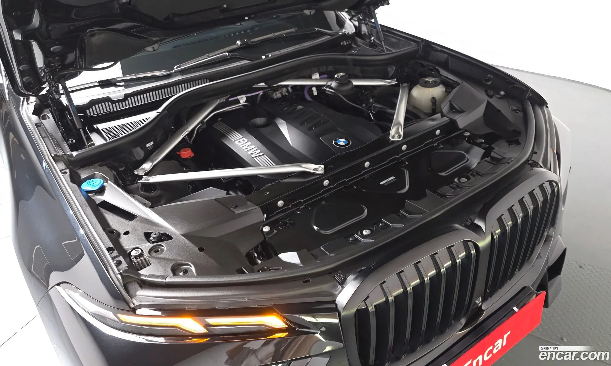 BMW X7 2023 WBA21EM07R9U09969 — 24