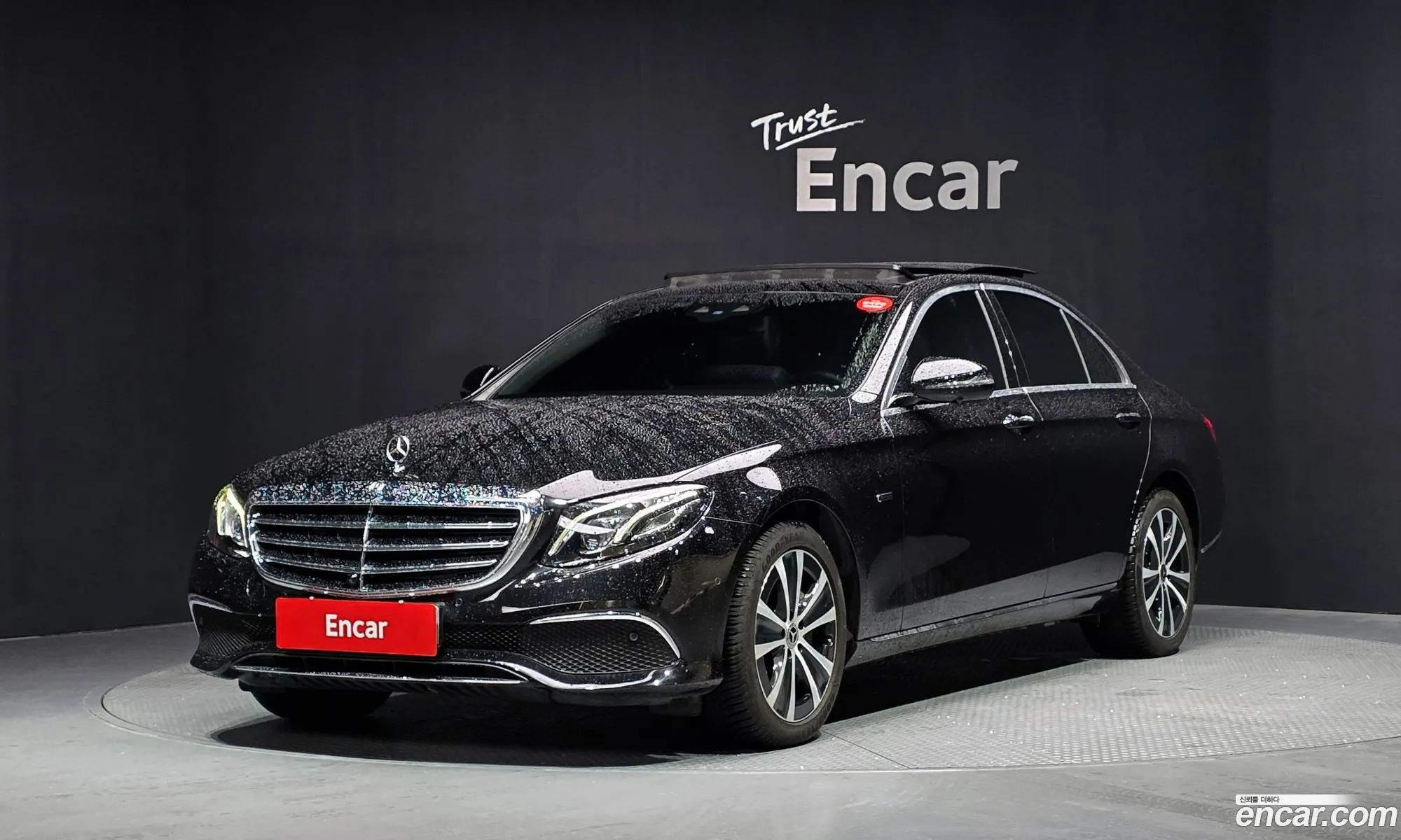 Mercedes-Benz E-Class W213 2019 WDDZF5DB2KA675821 — 23