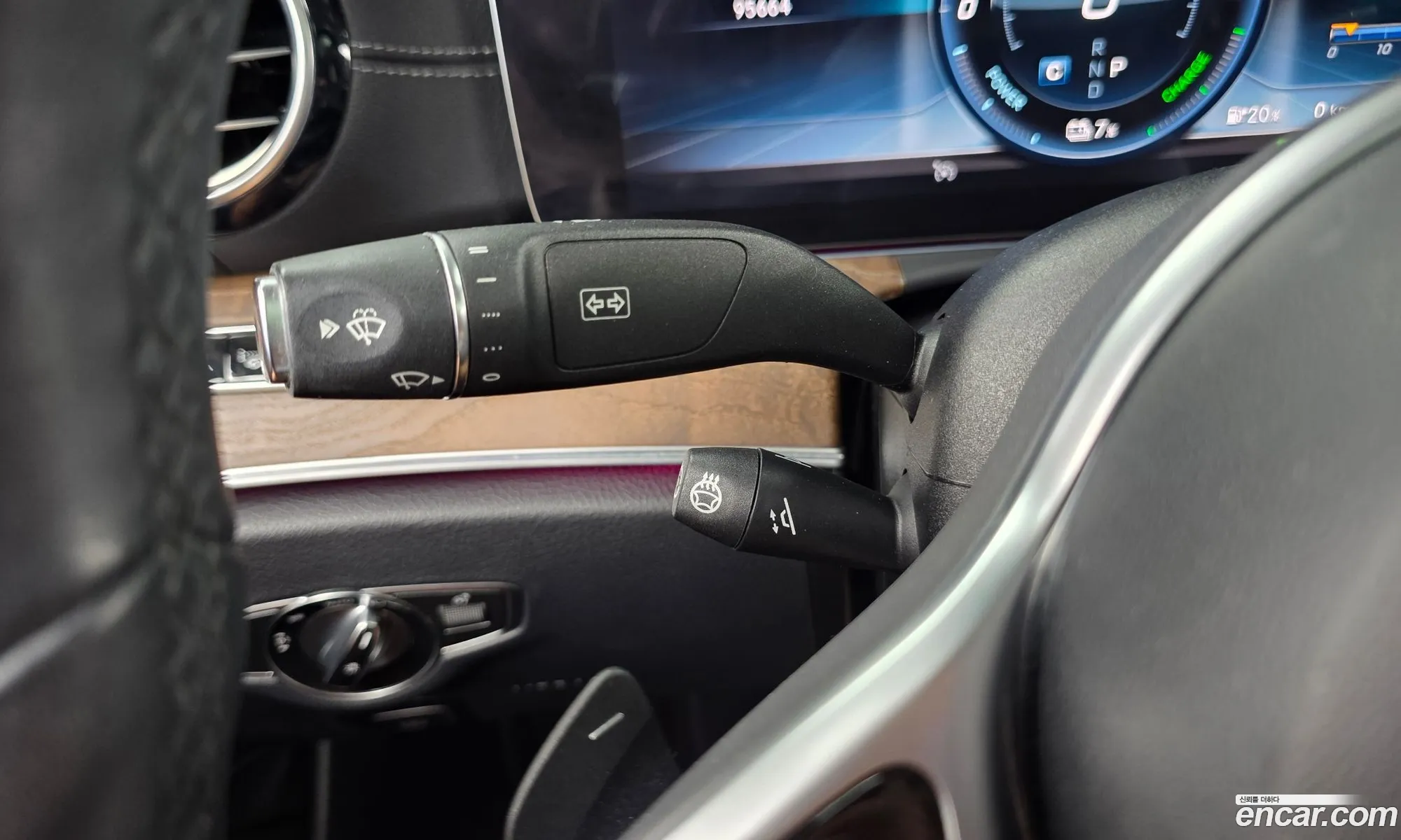 Mercedes-Benz E-Class W213 2019 WDDZF5DB2KA675821 — 13