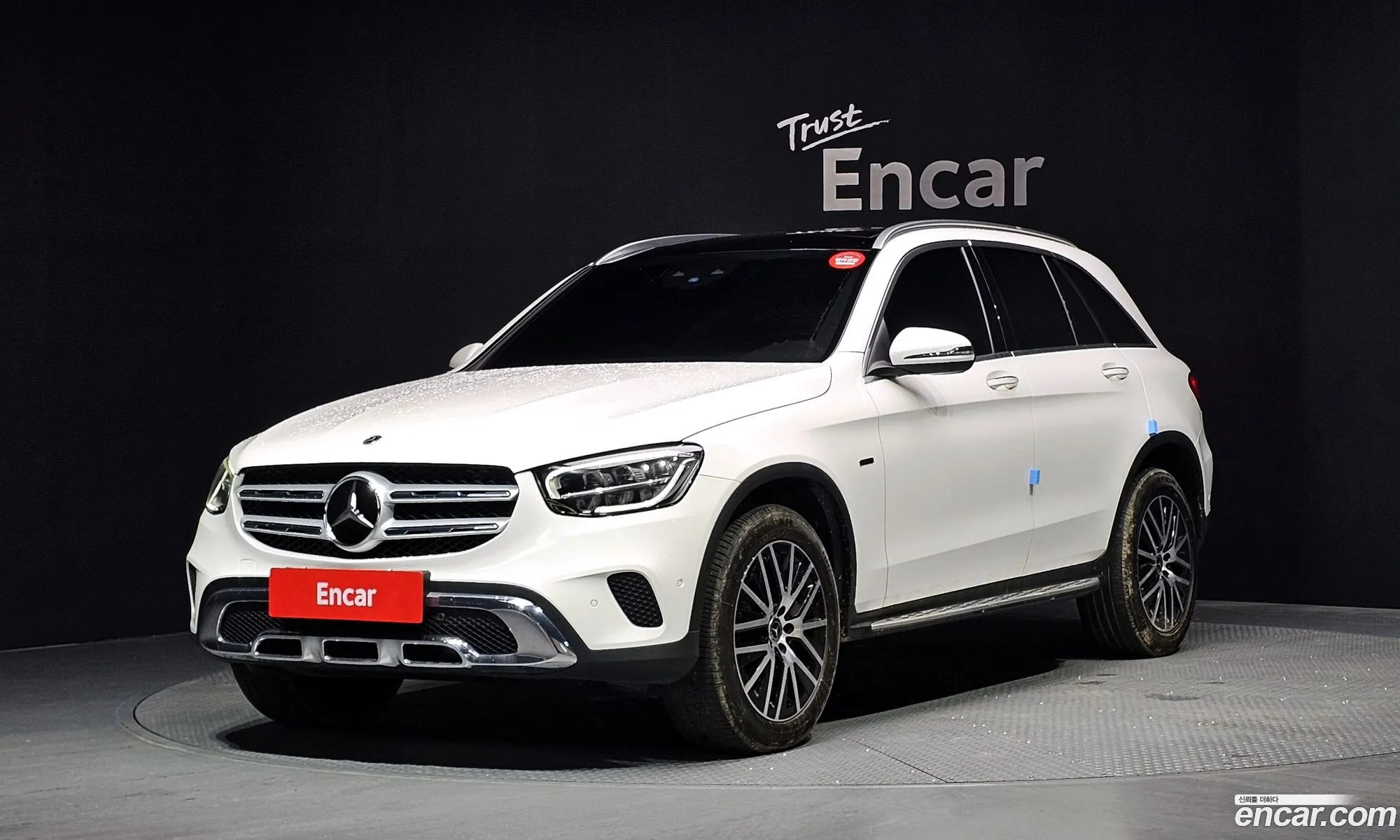 Mercedes-Benz GLC-Class X253 2021 — 23
