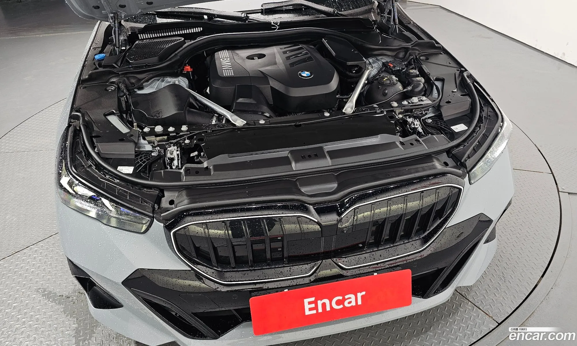 BMW 5 Series 2025 WBA21FJ06TCV96996 — 24