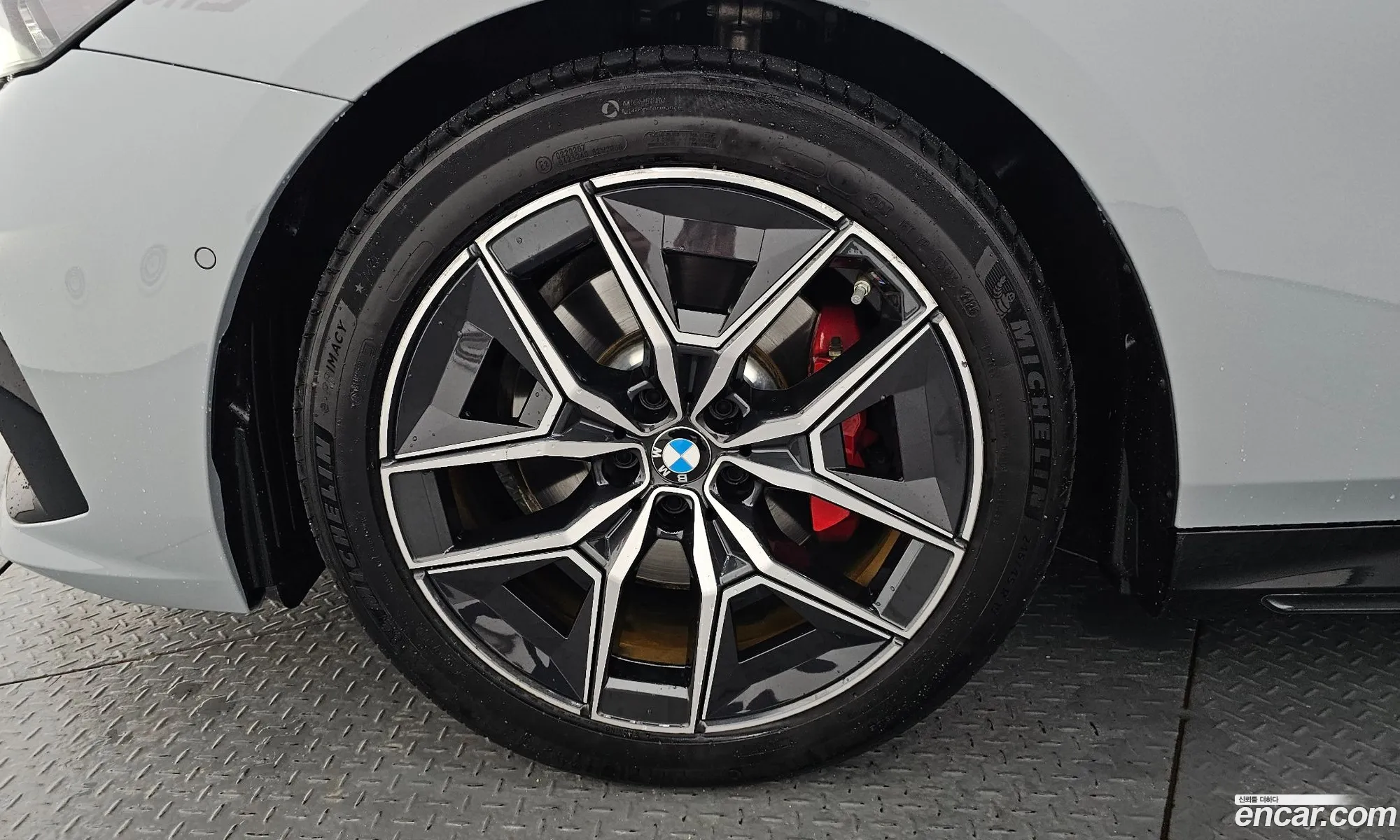 BMW 5 Series 2025 WBA21FJ06TCV96996 — 29