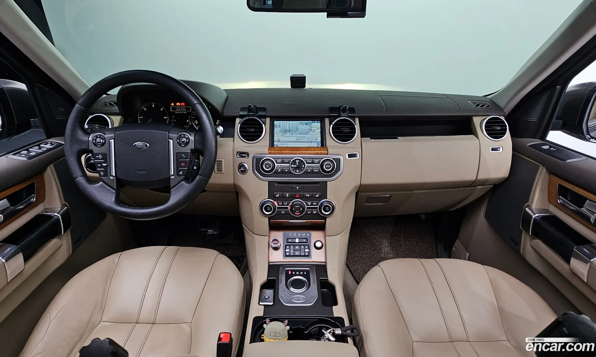 Land Rover Discovery 4 2014 — 2
