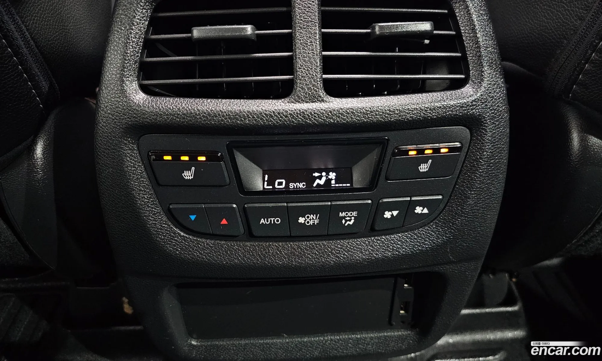 Honda Pilot 2016 5FNYF6850GB201428 — 19
