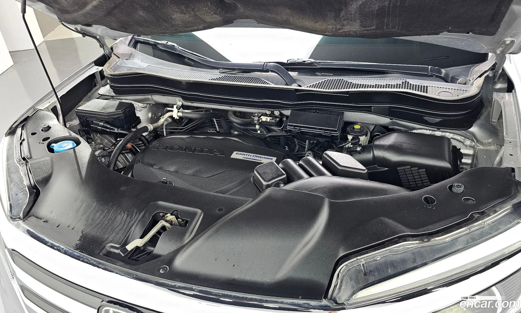 Honda Pilot 2016 5FNYF6850GB201428 — 7