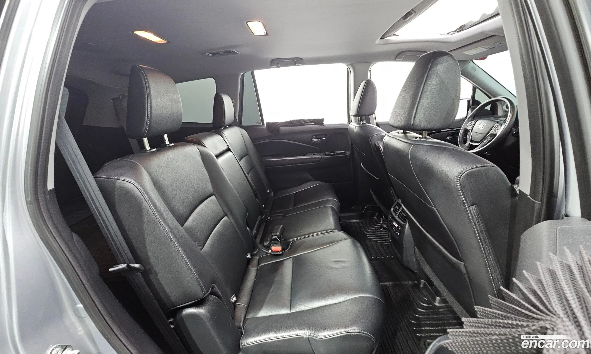 Honda Pilot 2016 5FNYF6850GB201428 — 18