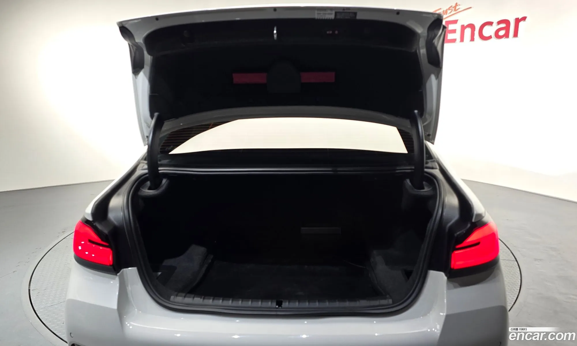 BMW 5 Series 2022 WBA11BK01NCK17148 — 11