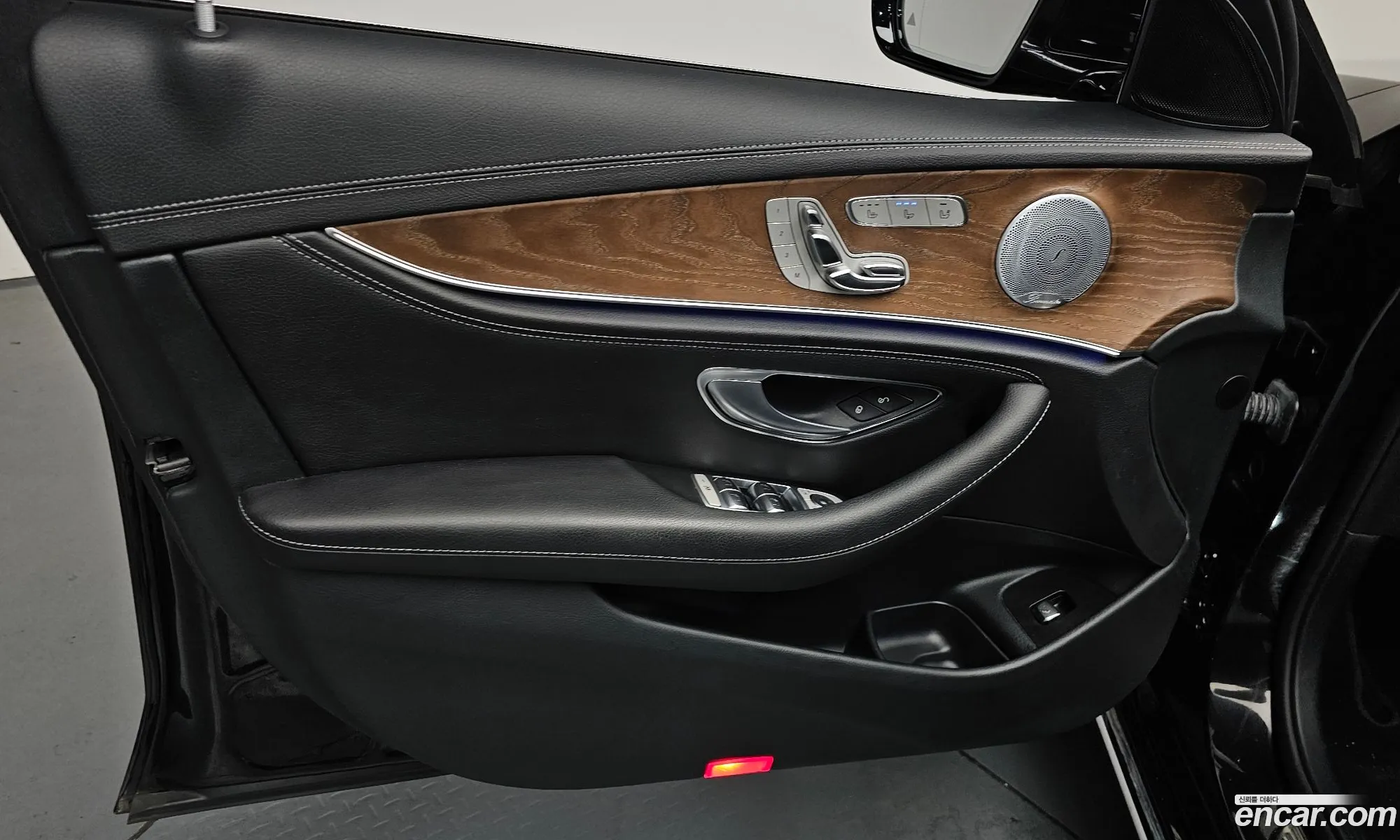 Mercedes-Benz E-Class W213 2018 — 22