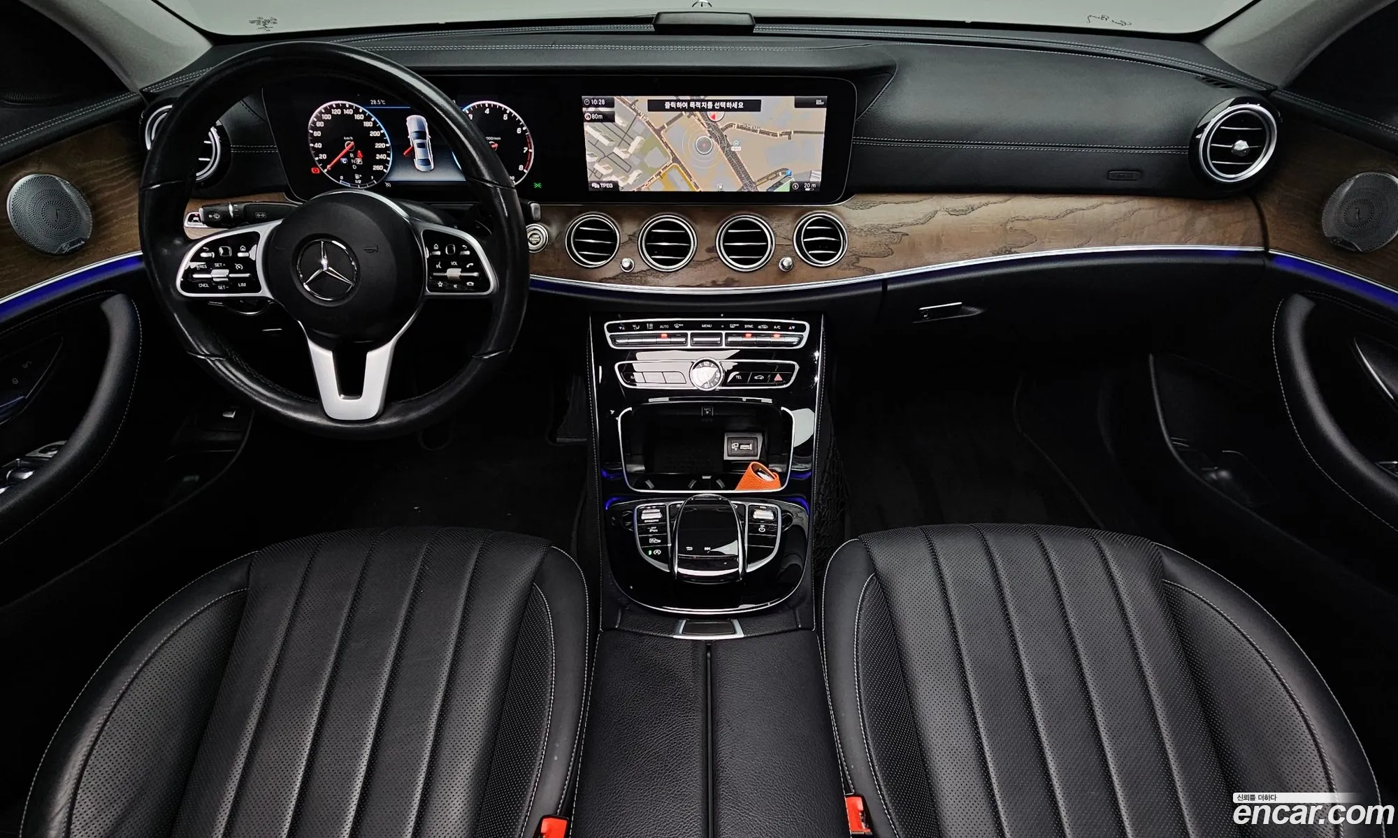 Mercedes-Benz E-Class W213 2018 — 11