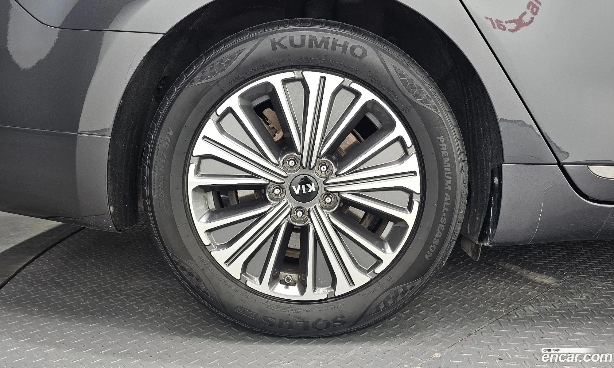 Kia K7 Premier Hybrid 2019 — 16