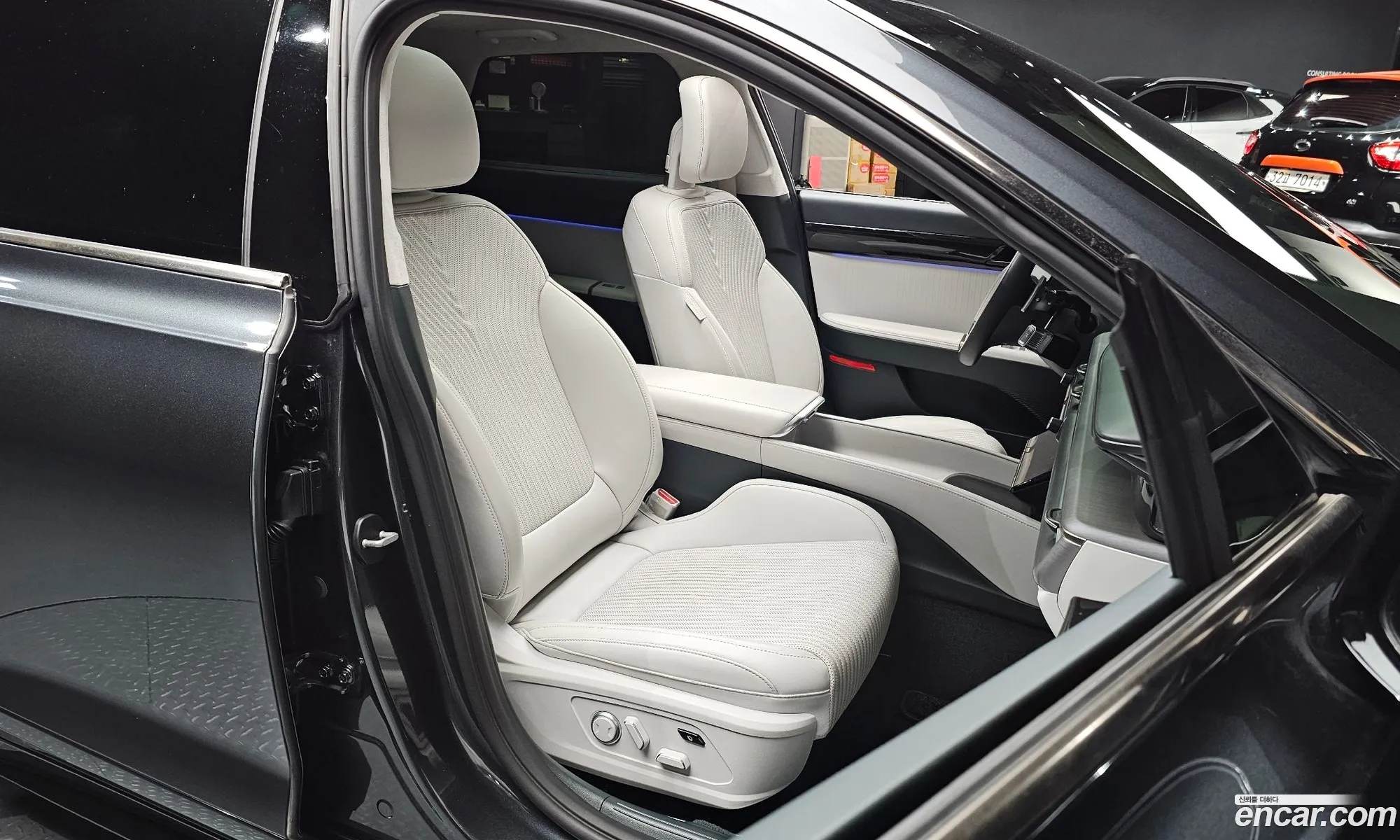 Hyundai Grandeur Hybrid 2023 — 18