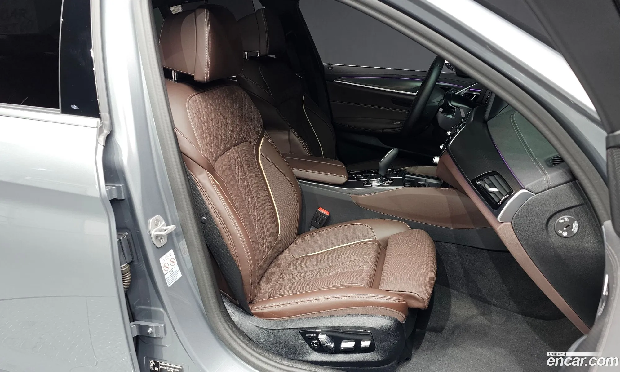 BMW 5 Series 2023 WBA11ES02PCN14109 — 10