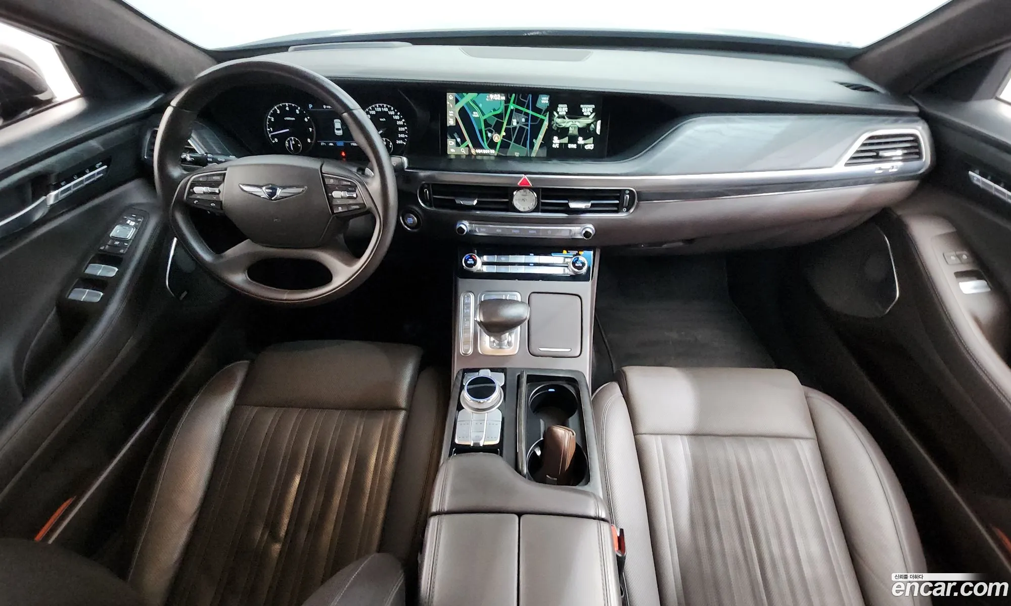 Genesis G90 2018 — 10