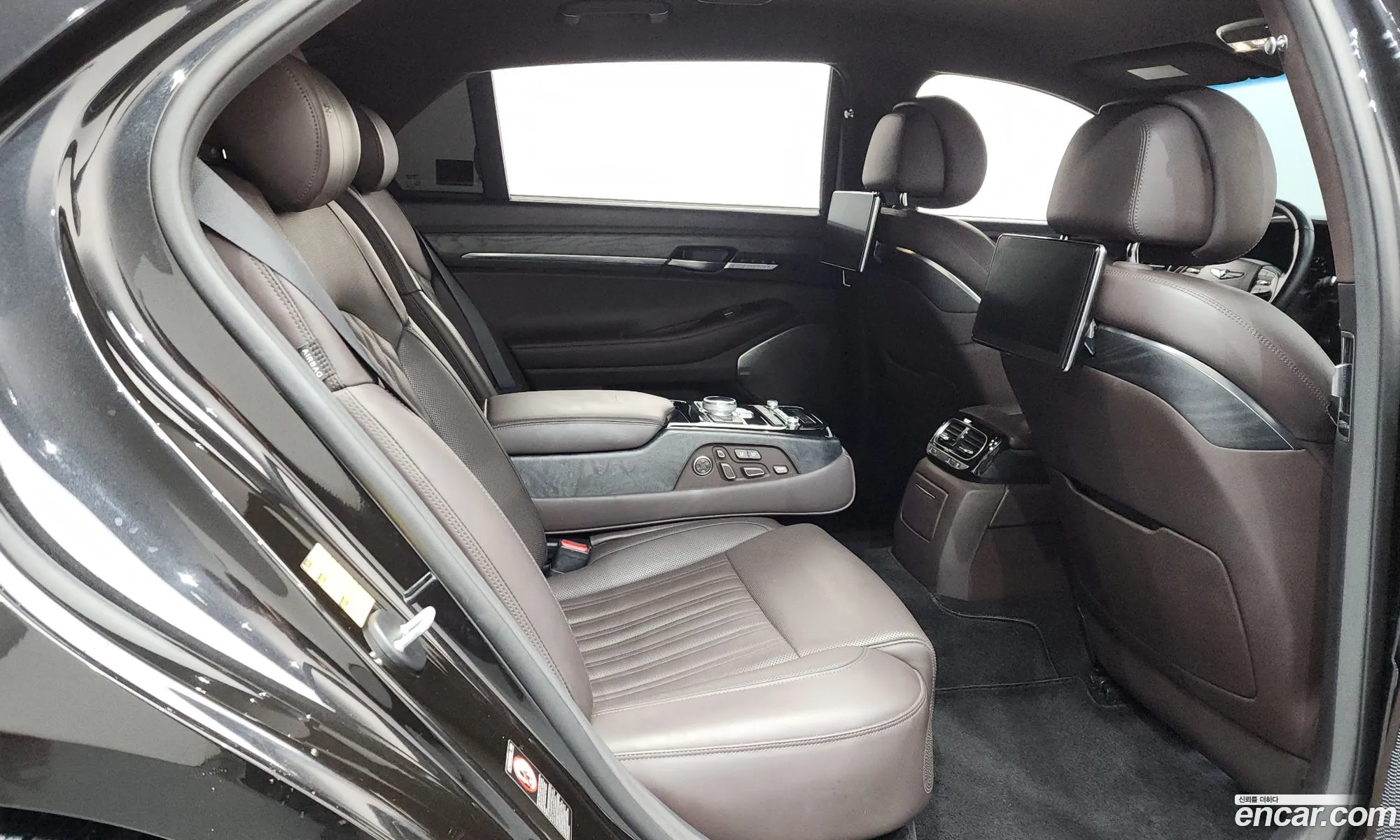 Genesis G90 2018 — 6