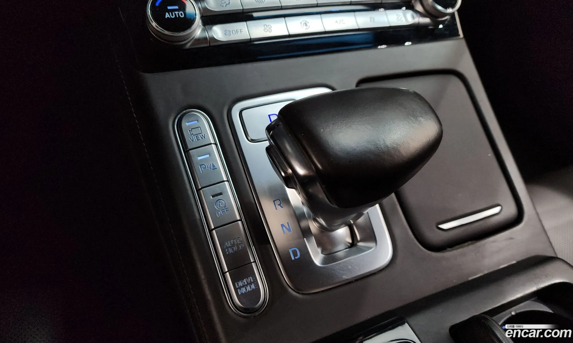 Genesis G90 2018 — 9