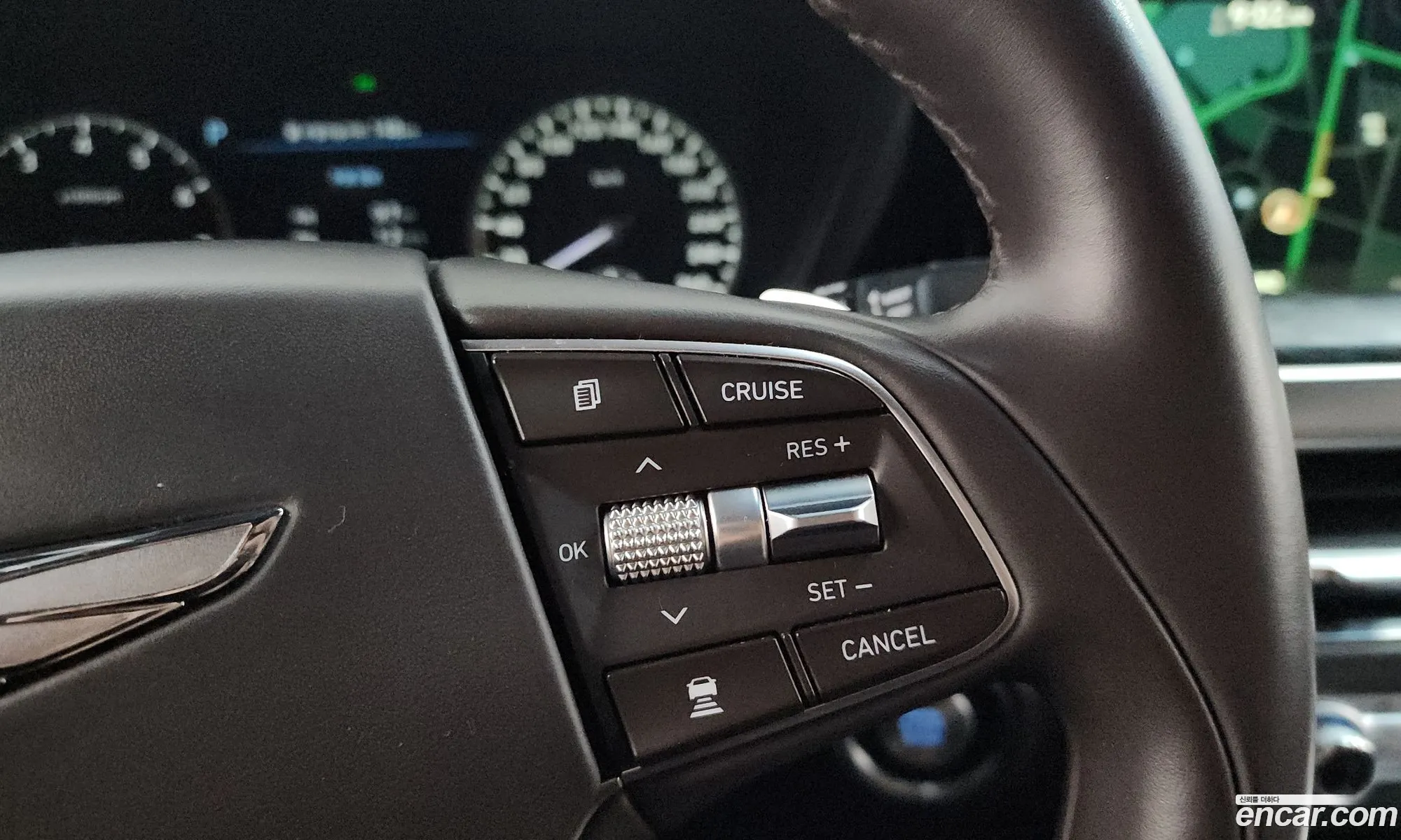 Genesis G90 2018 — 3