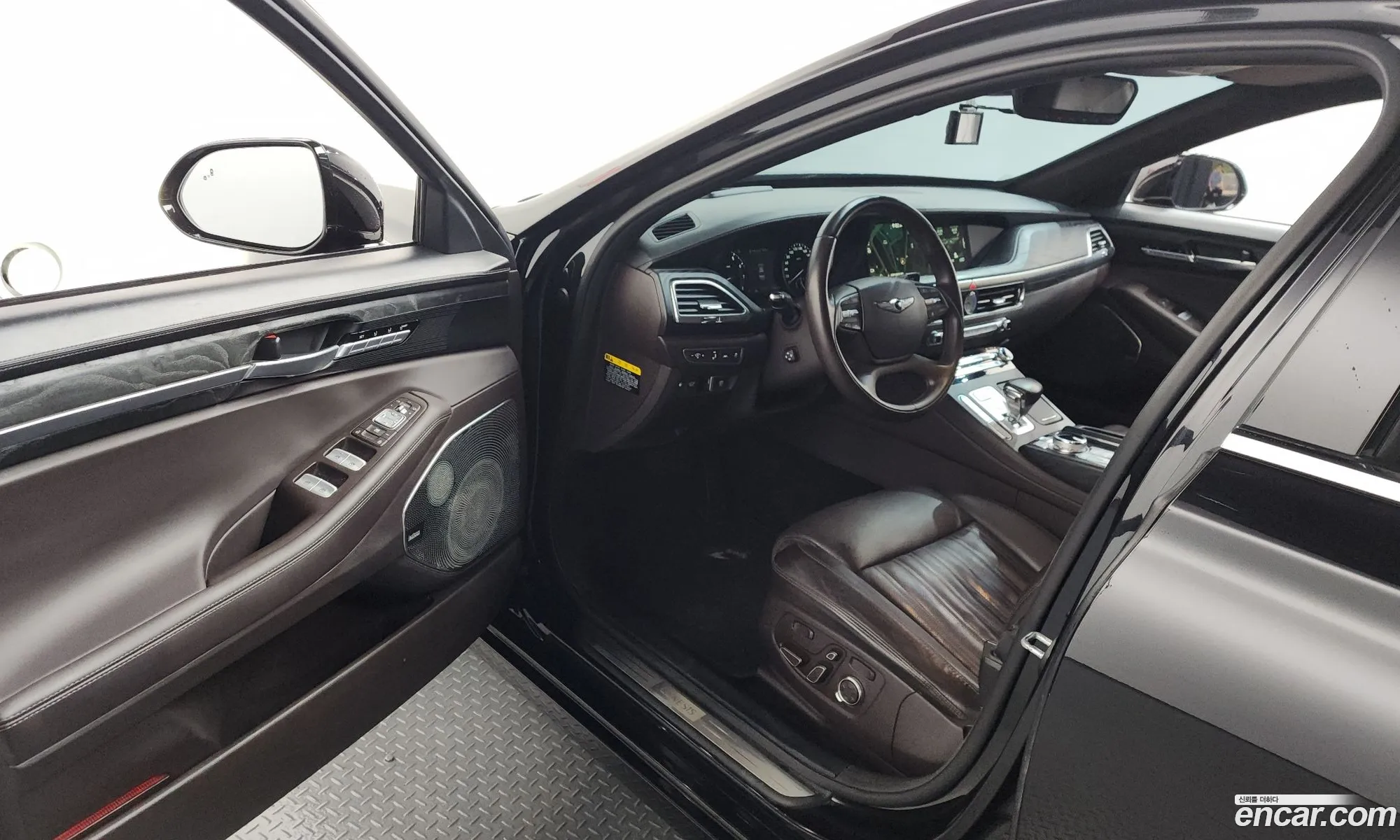 Genesis G90 2018 — 5
