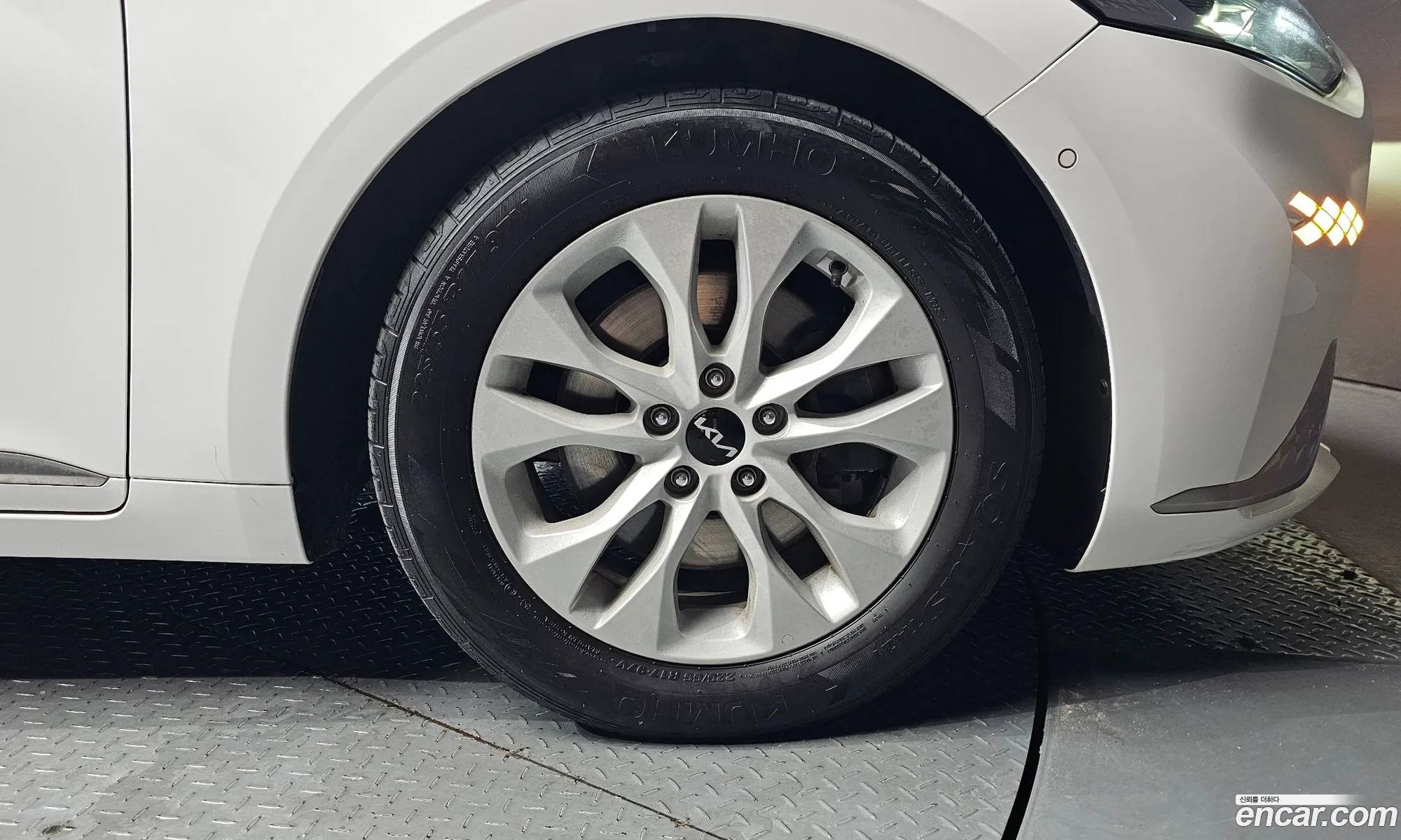 Kia K8 2021 — 24
