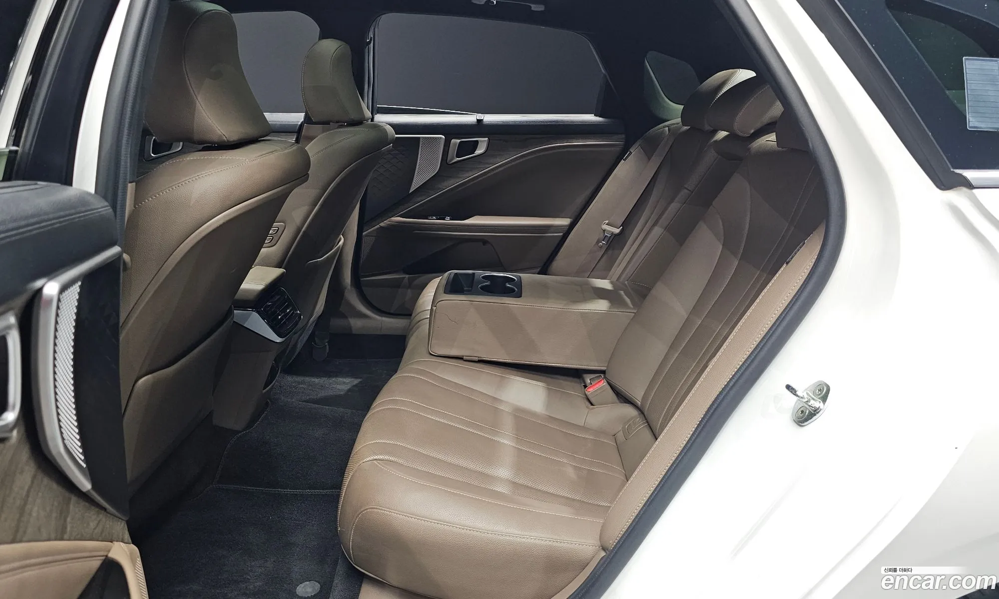 Kia K8 2021 — 19