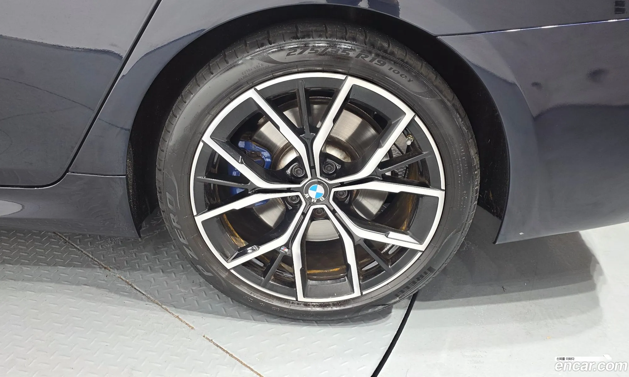 BMW 5 Series 2022 — 11