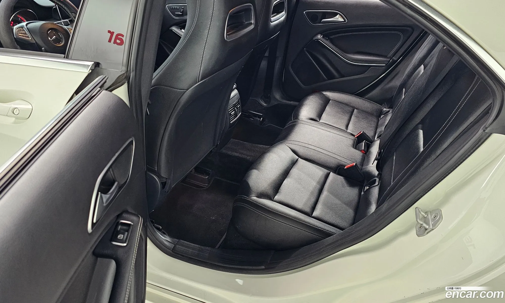 Mercedes-Benz CLA-Class C117 2016 — 15