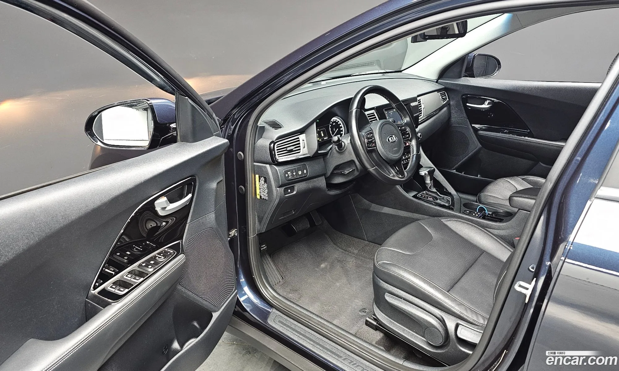 Kia Niro 2017 — 29