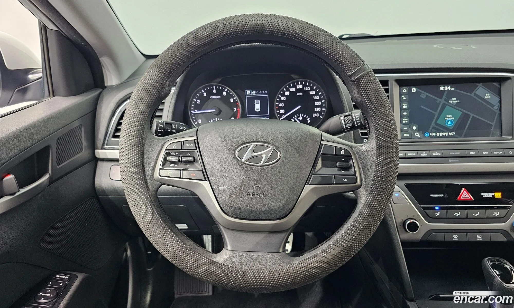 Hyundai Elantra AD 2017 — 8