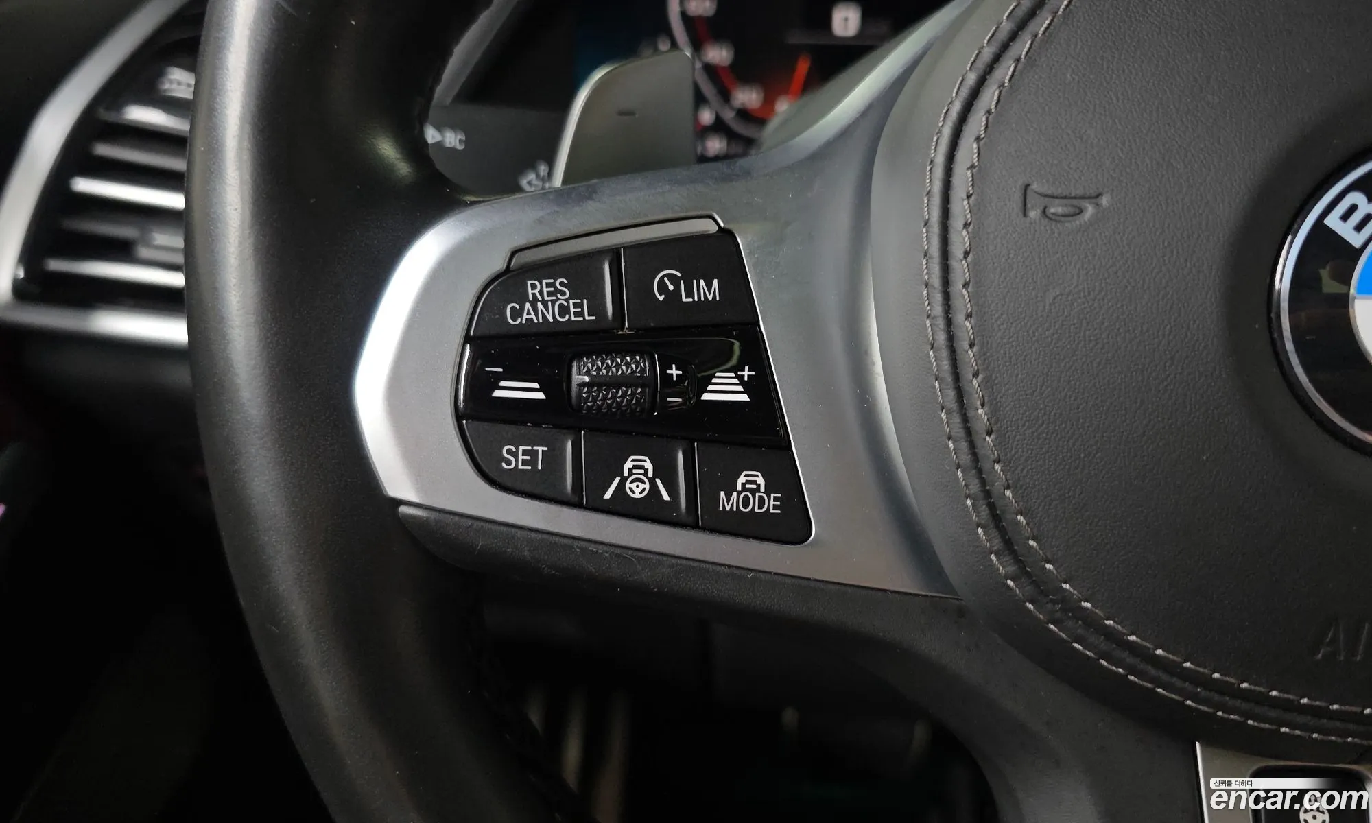 BMW X6 2021 — 10