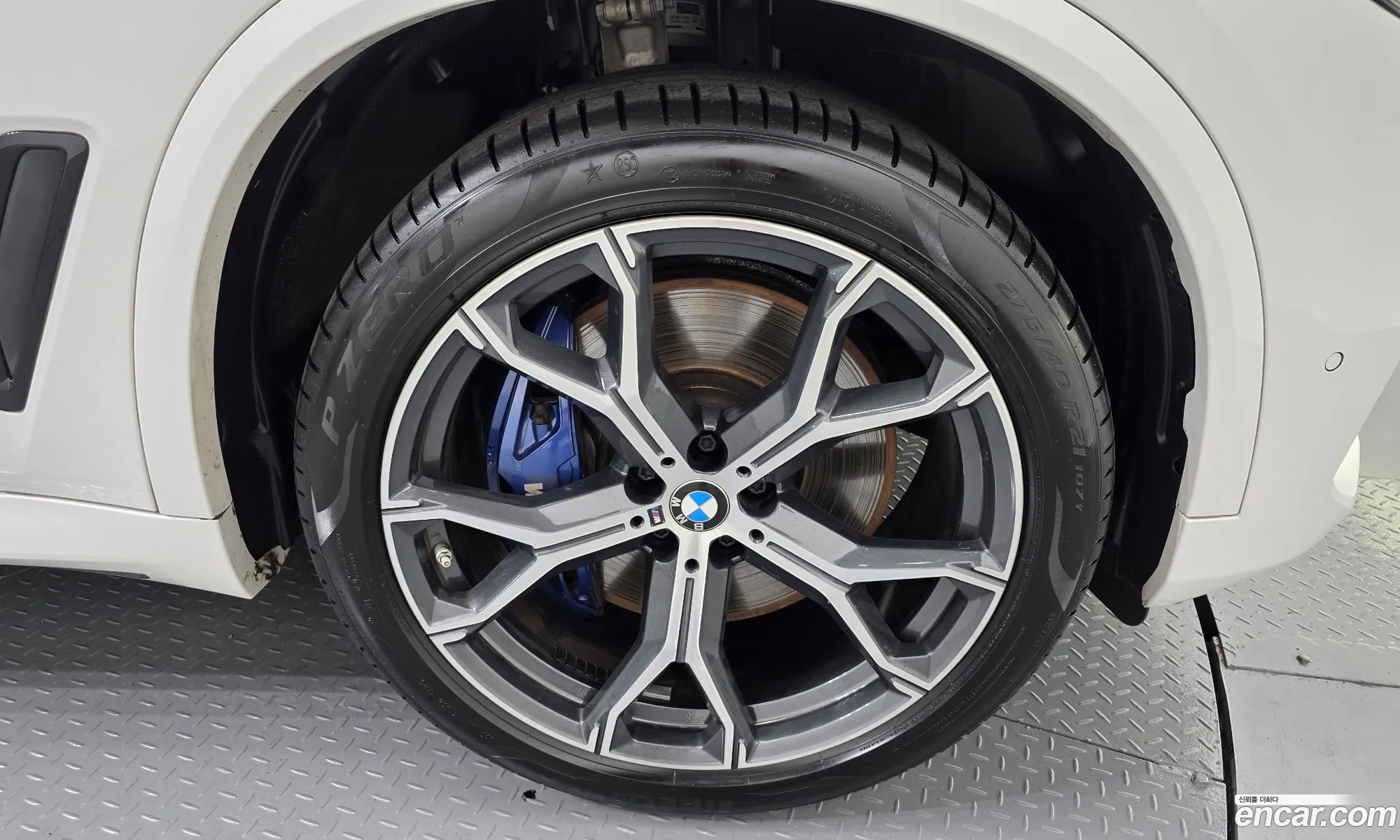 BMW X5 2021 — 13
