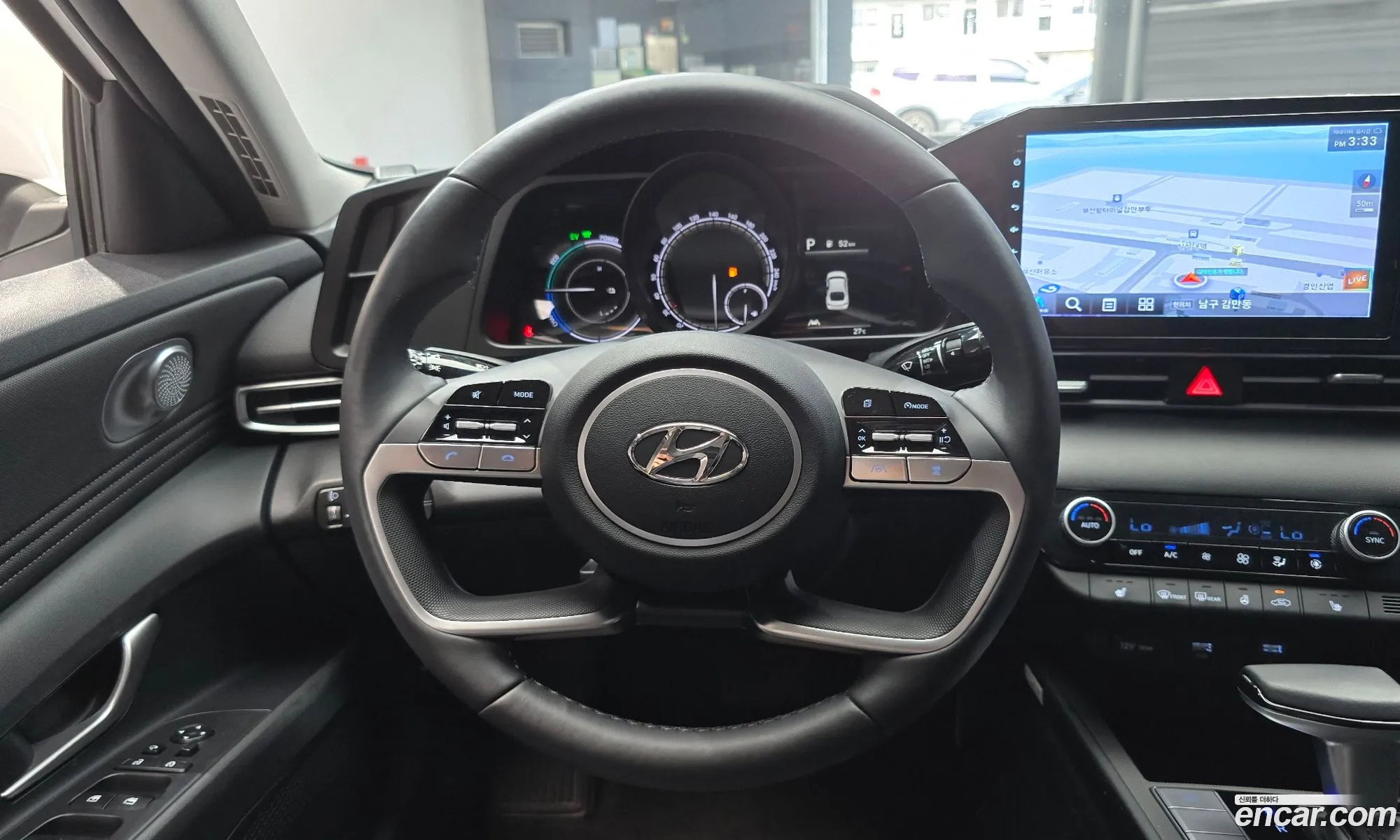 Hyundai Elantra Hybrid 2023 — 3