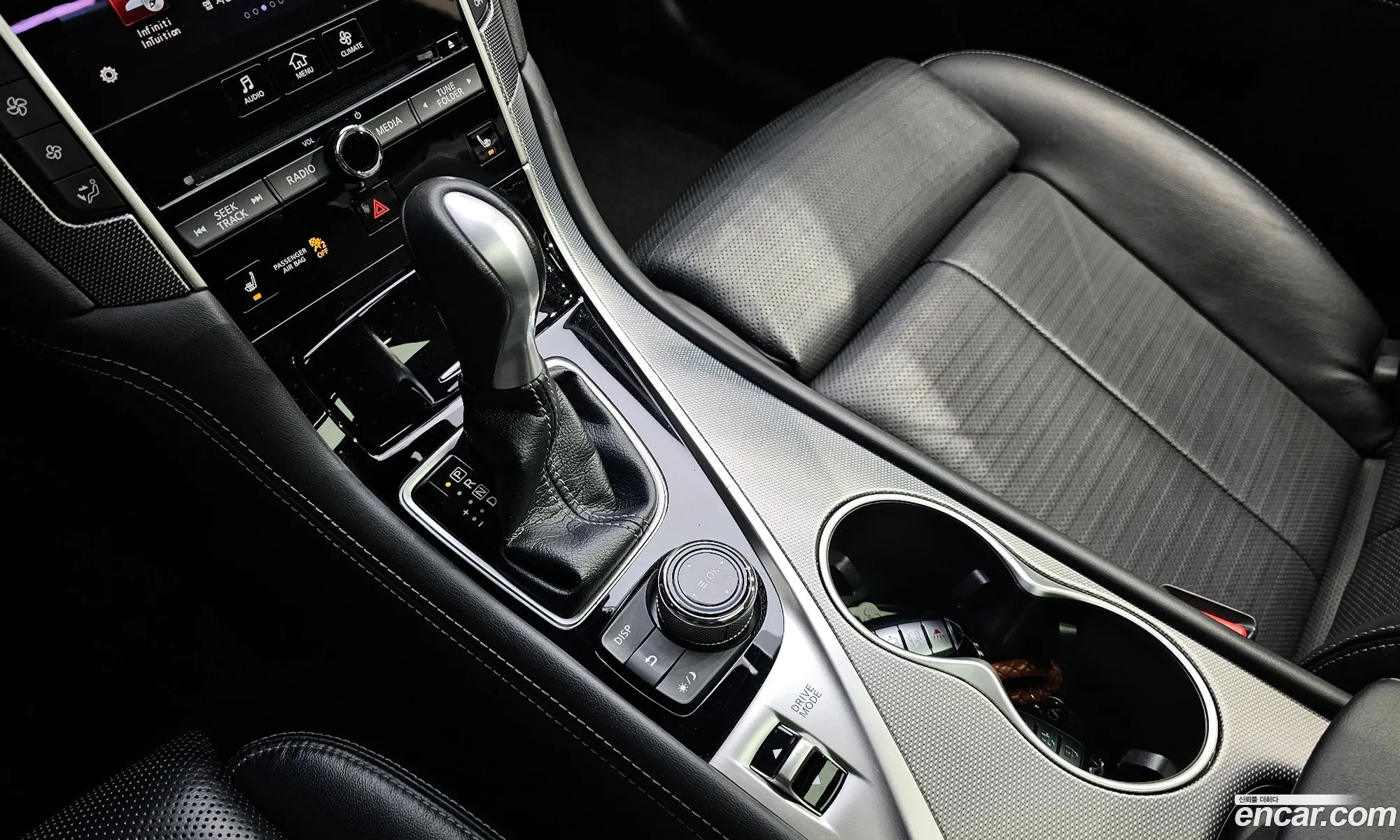 Infiniti Q50 2017 JNKAV71E4HM150088 — 19