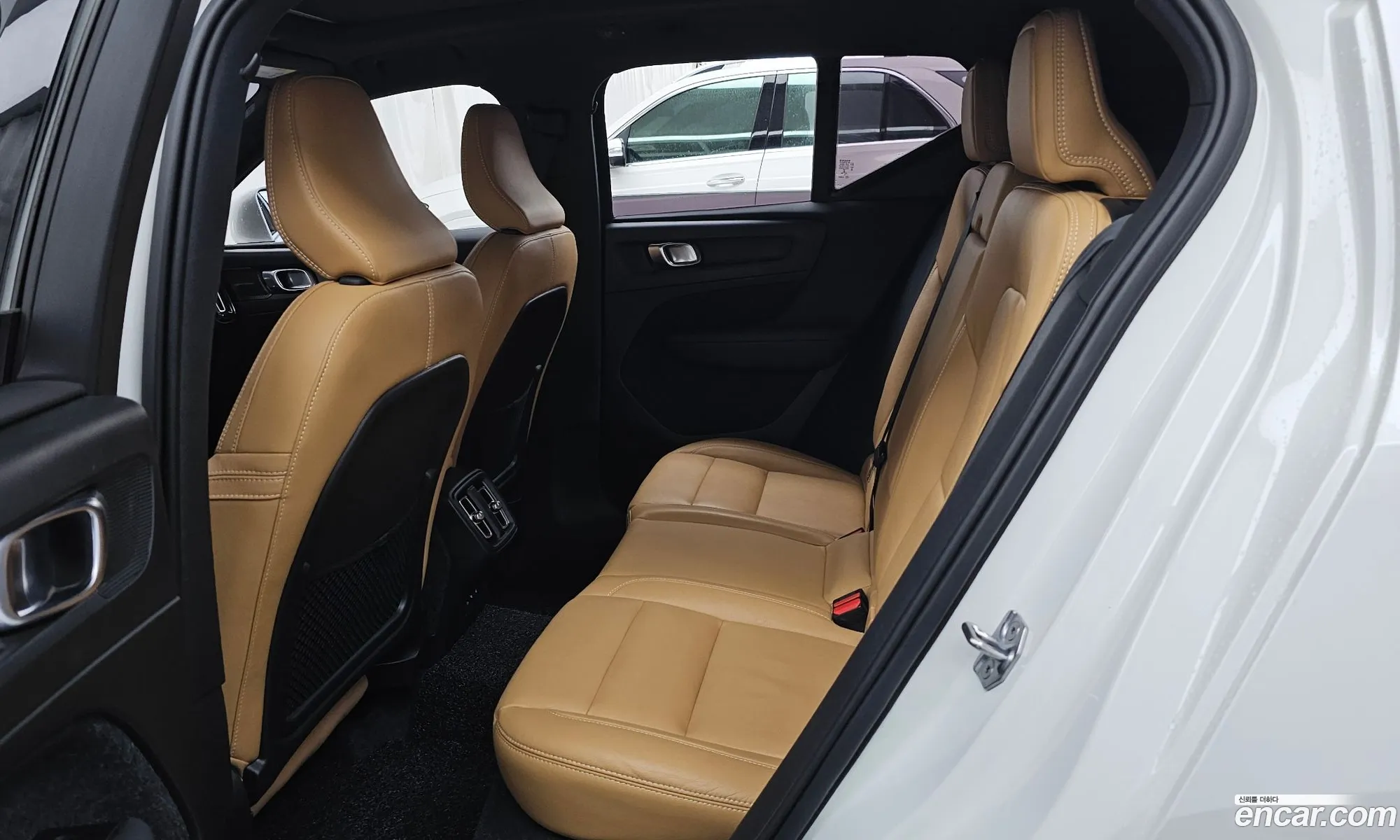 Volvo XC40 2021 — 9