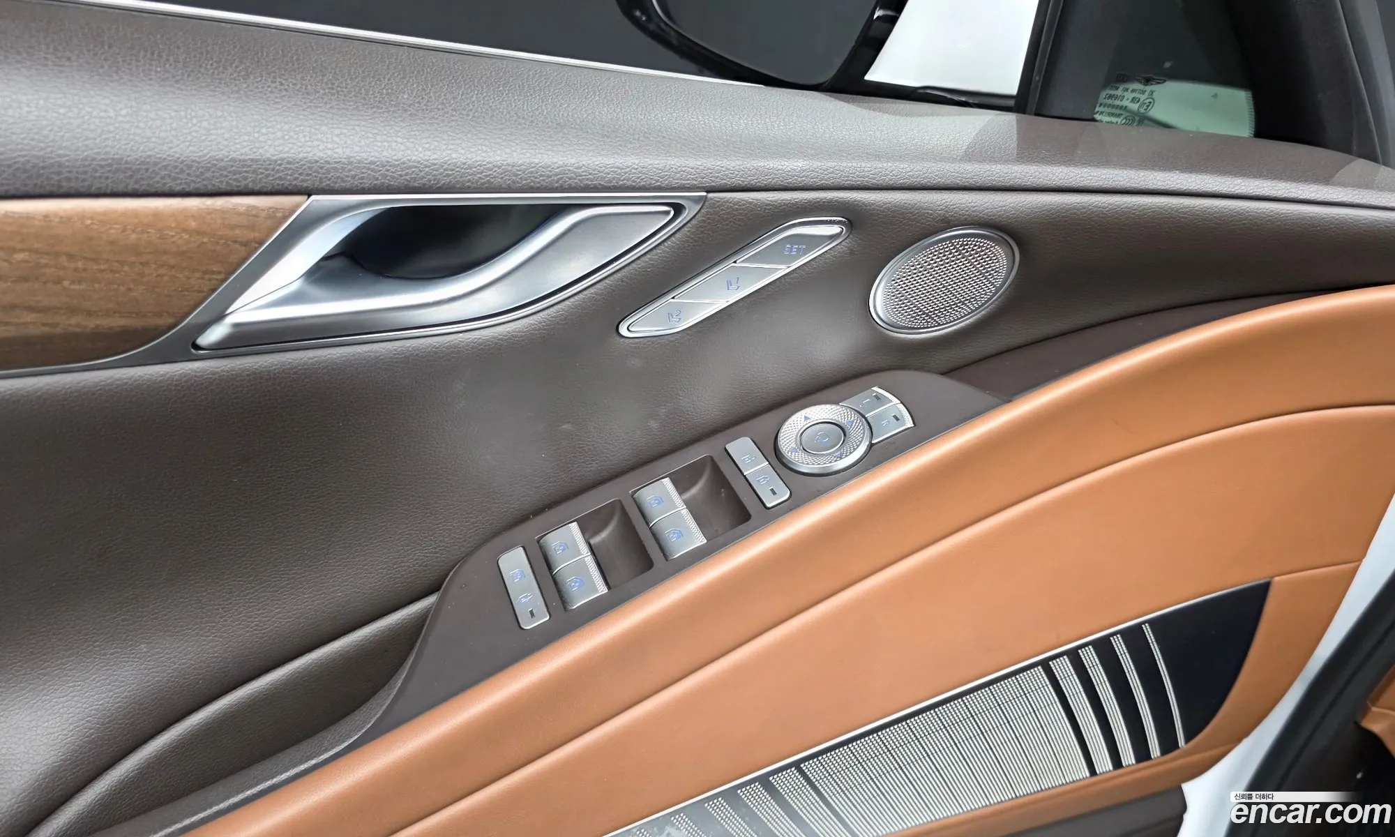 Genesis Electrified G80 2022 — 18