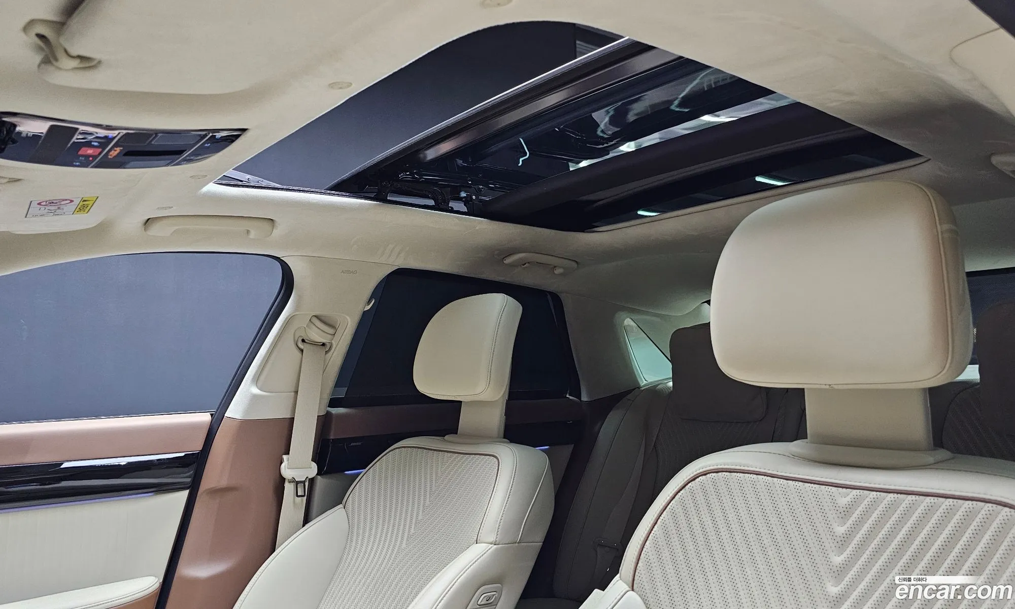 Hyundai Grandeur Hybrid 2023 — 18