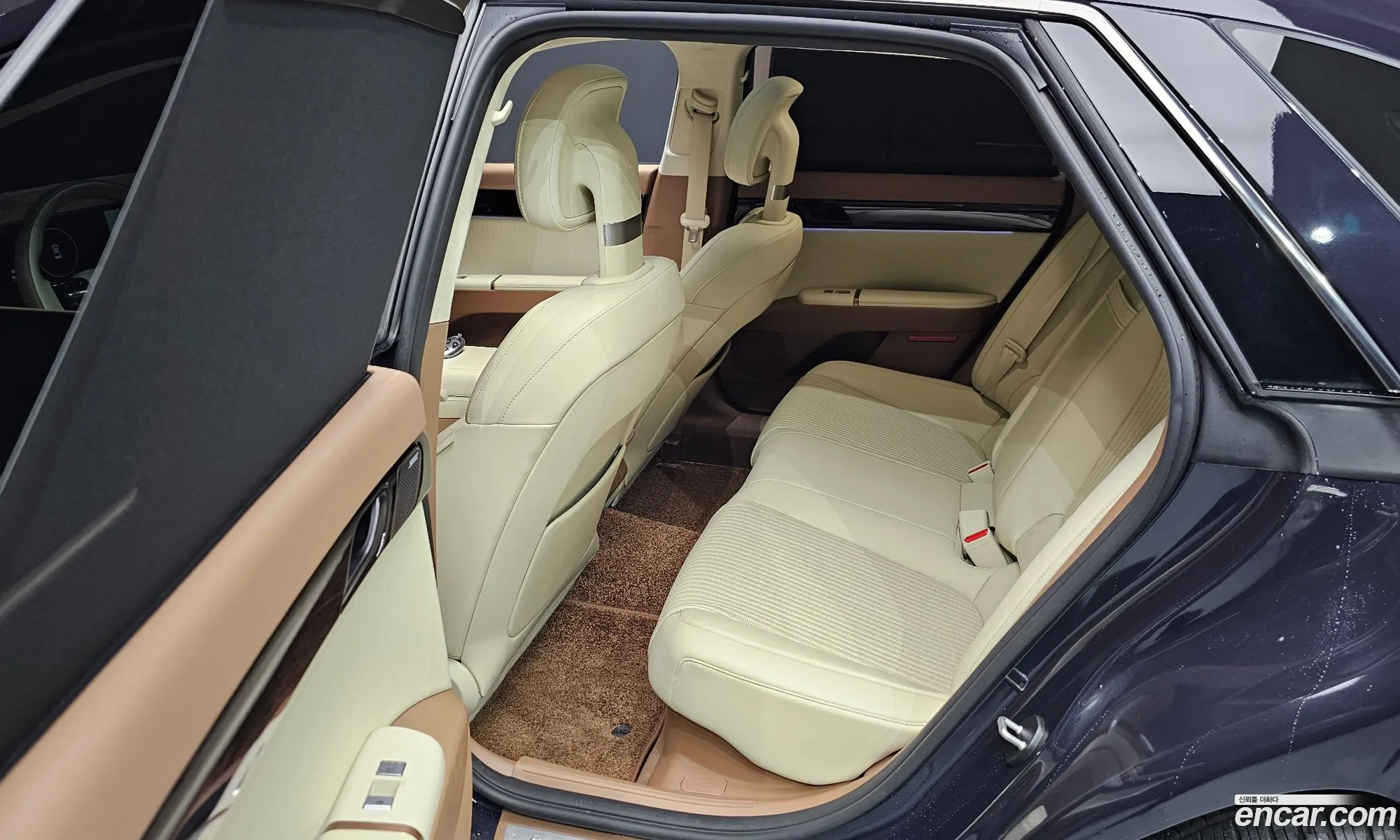 Hyundai Grandeur Hybrid 2023 — 14