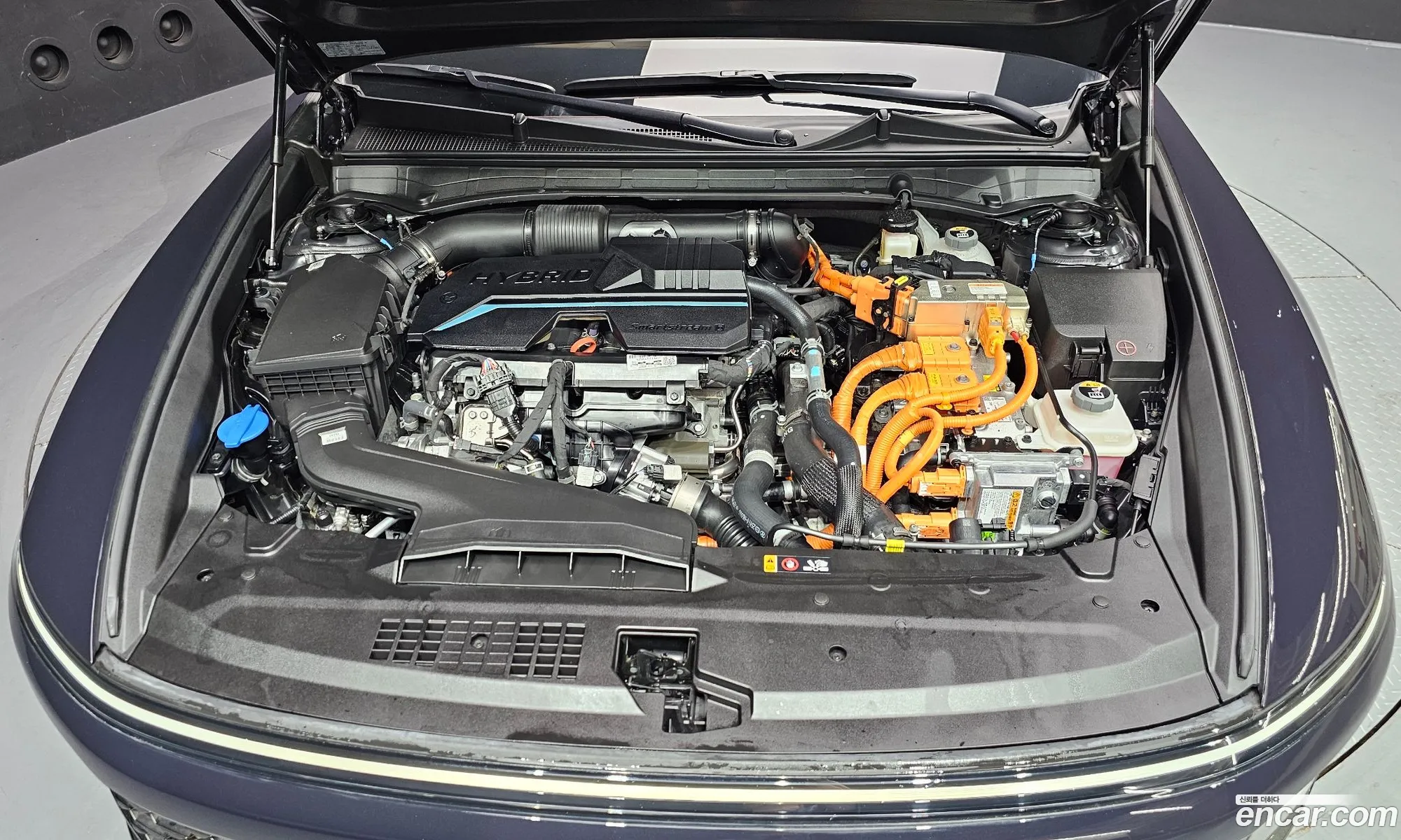 Hyundai Grandeur Hybrid 2023 — 6