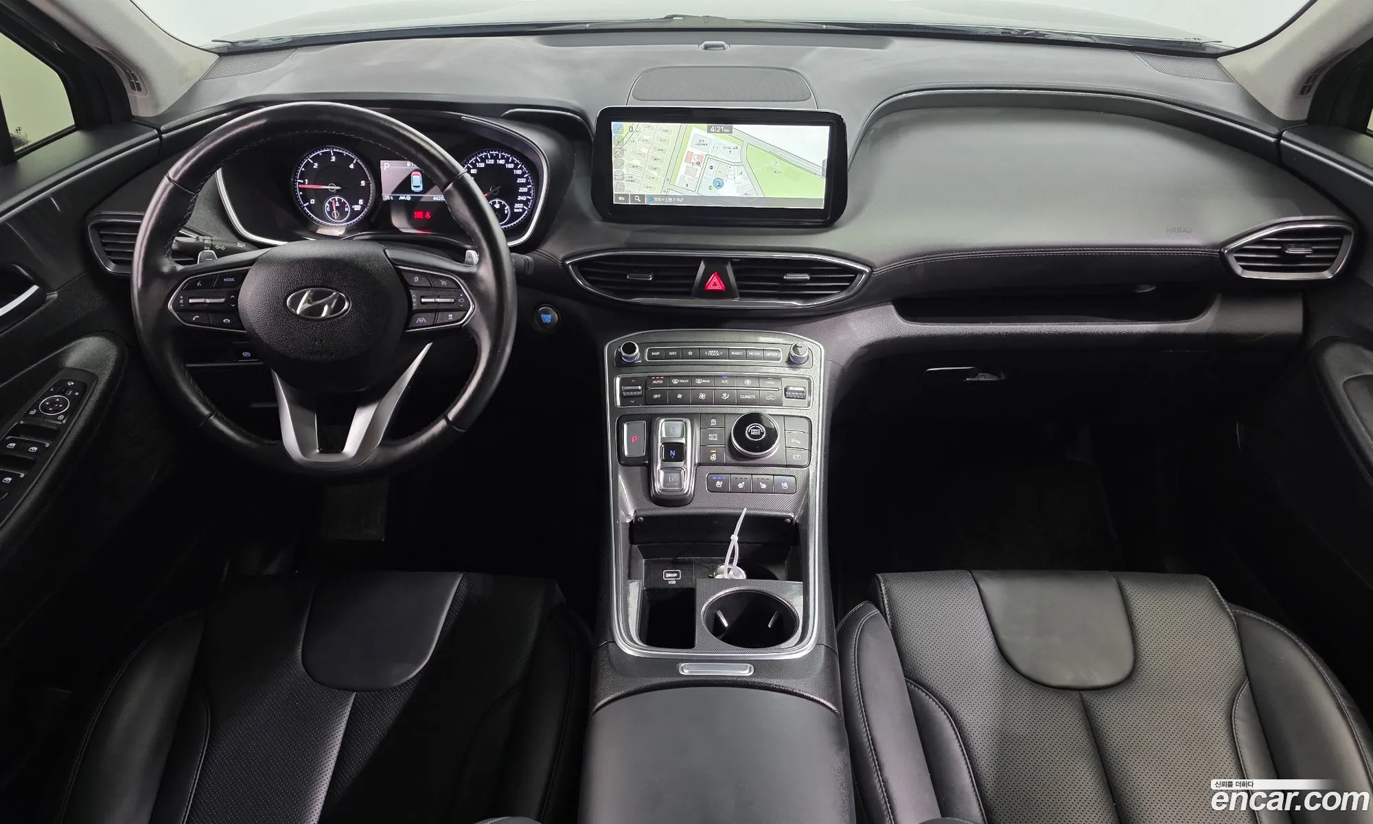 Hyundai Santa Fe 2022 — 25