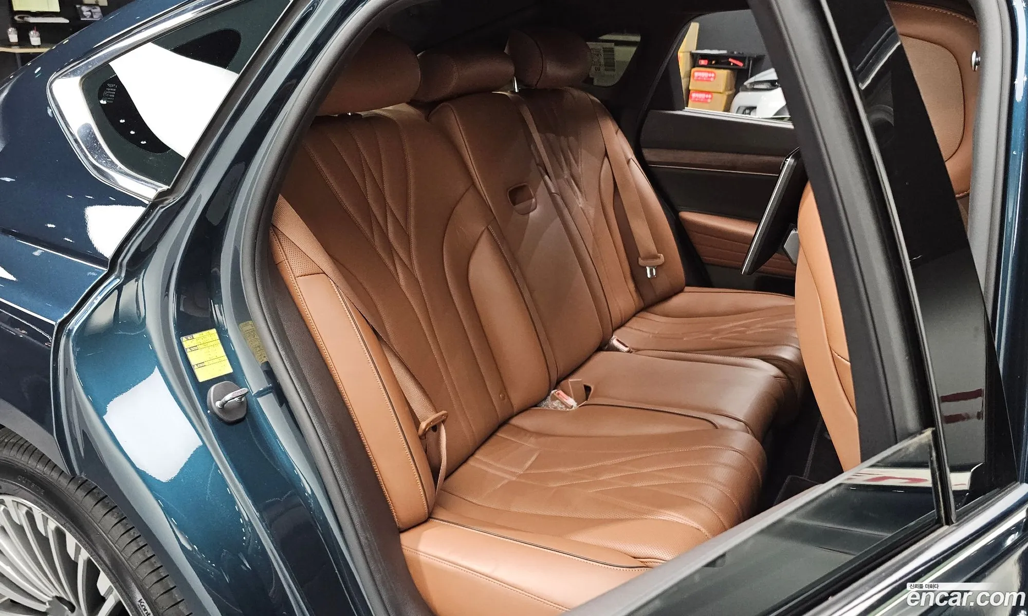 Genesis Electrified G80 2022 — 22
