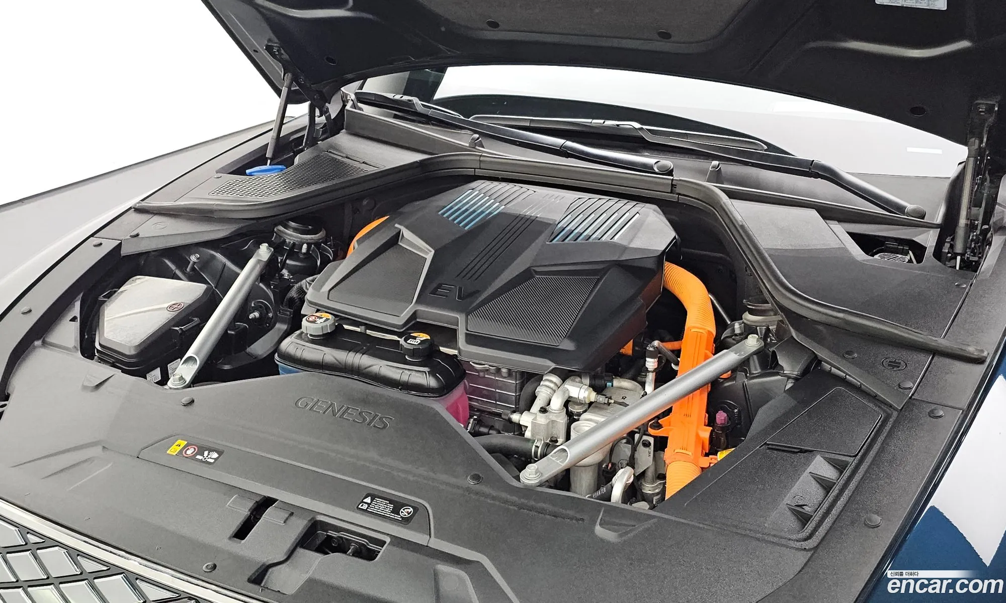 Genesis Electrified G80 2022 — 13