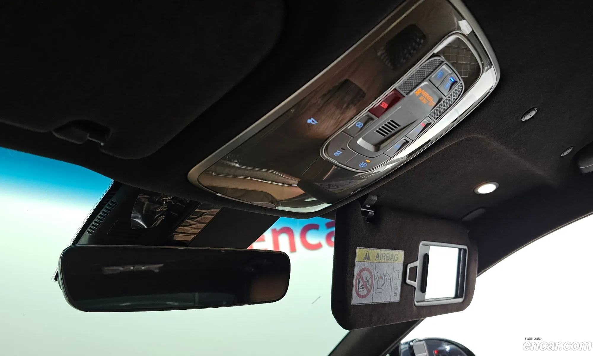 Genesis Electrified G80 2022 — 24